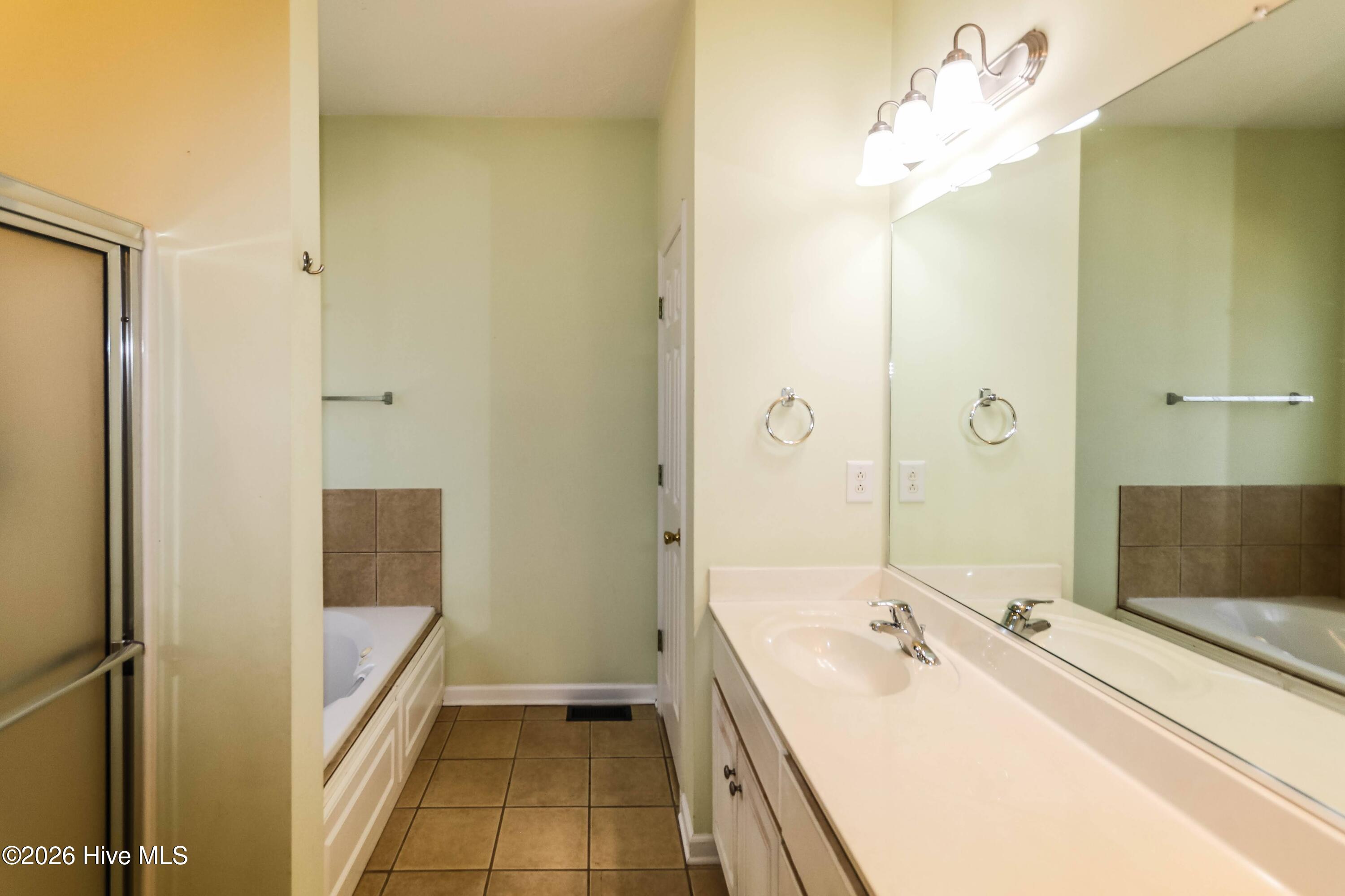 547 Great Falls Property Photo 14