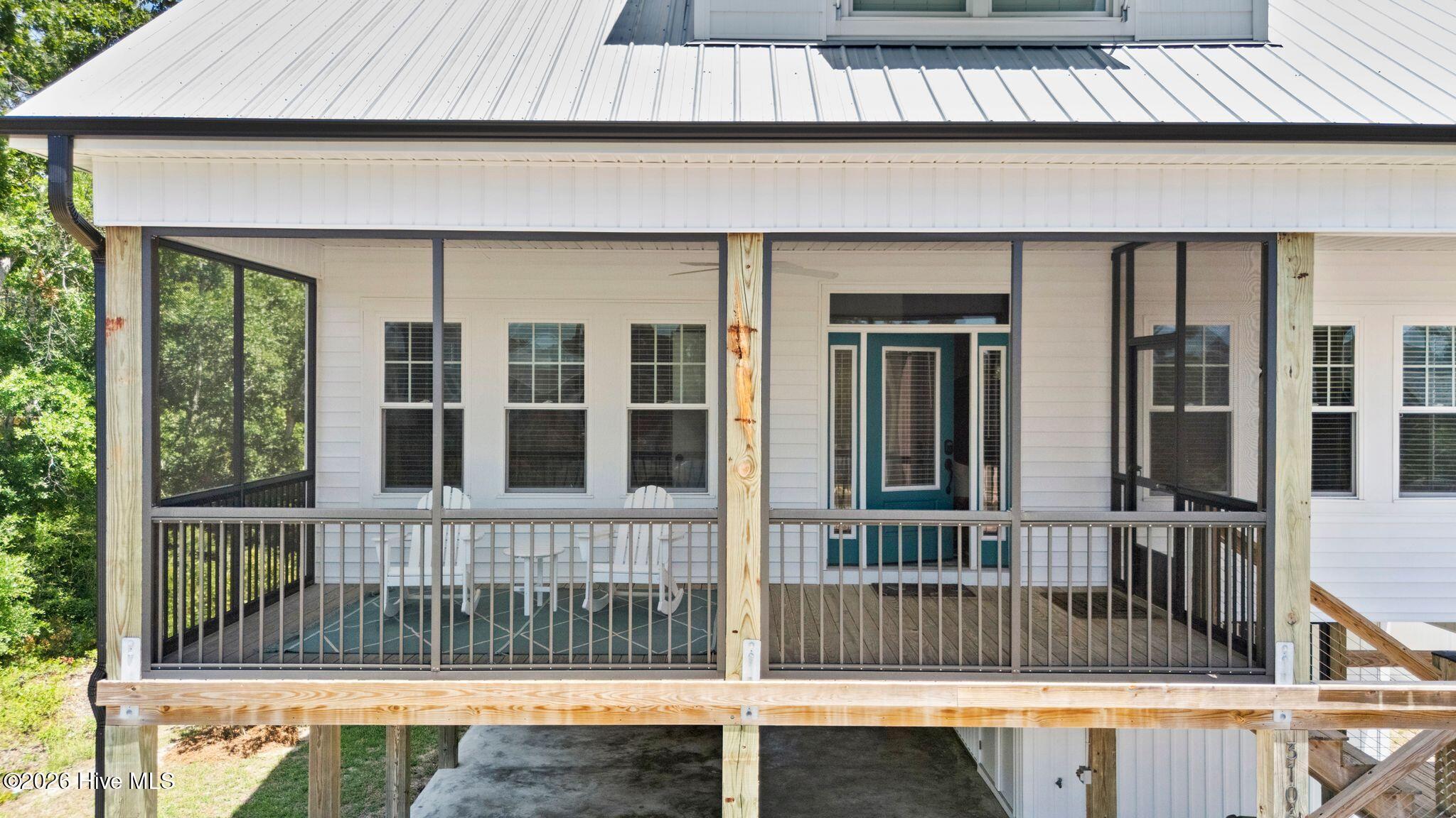 3106 E Oak Island Drive Property Photo 6