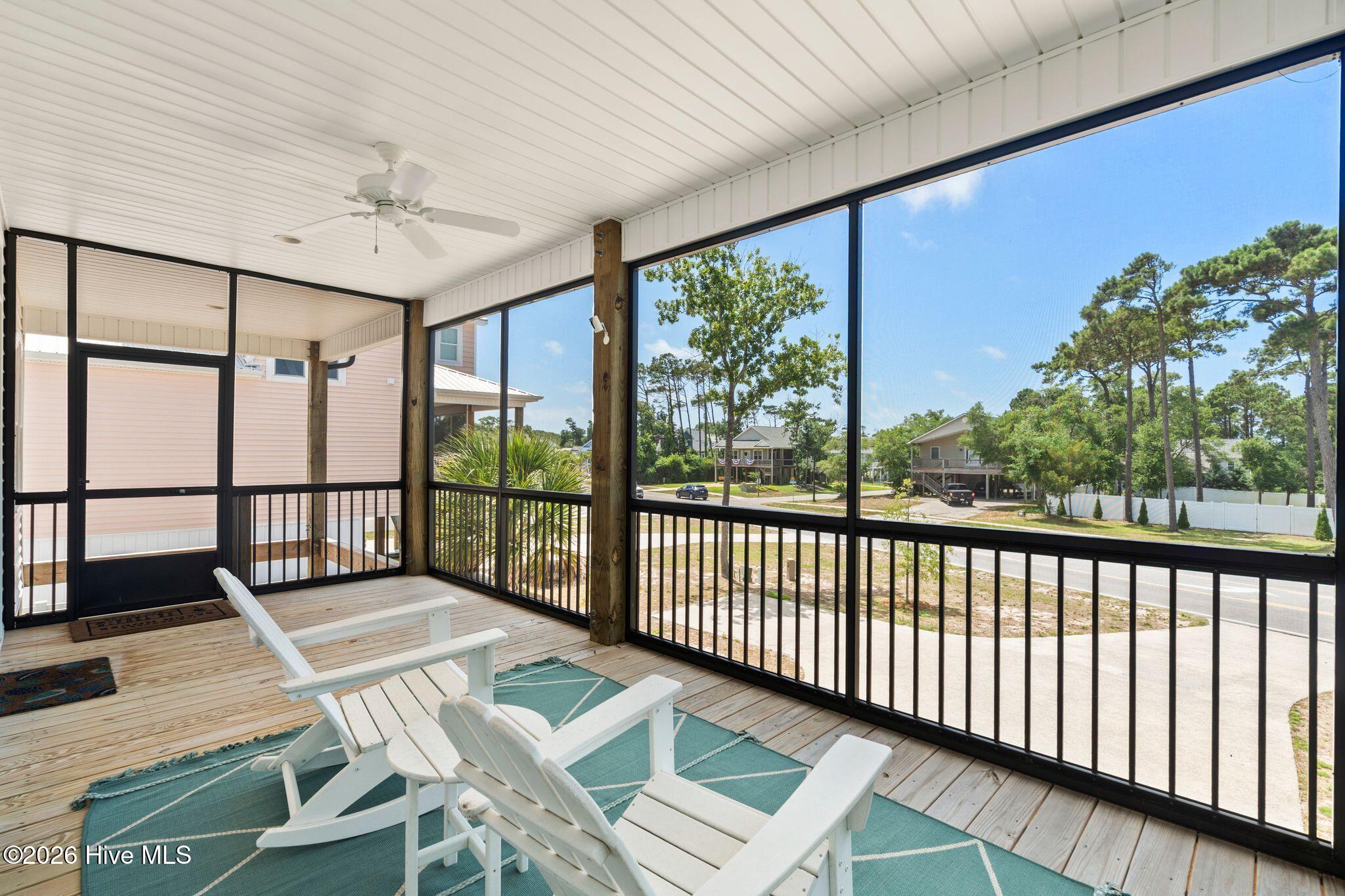 3106 E Oak Island Drive Property Photo 7
