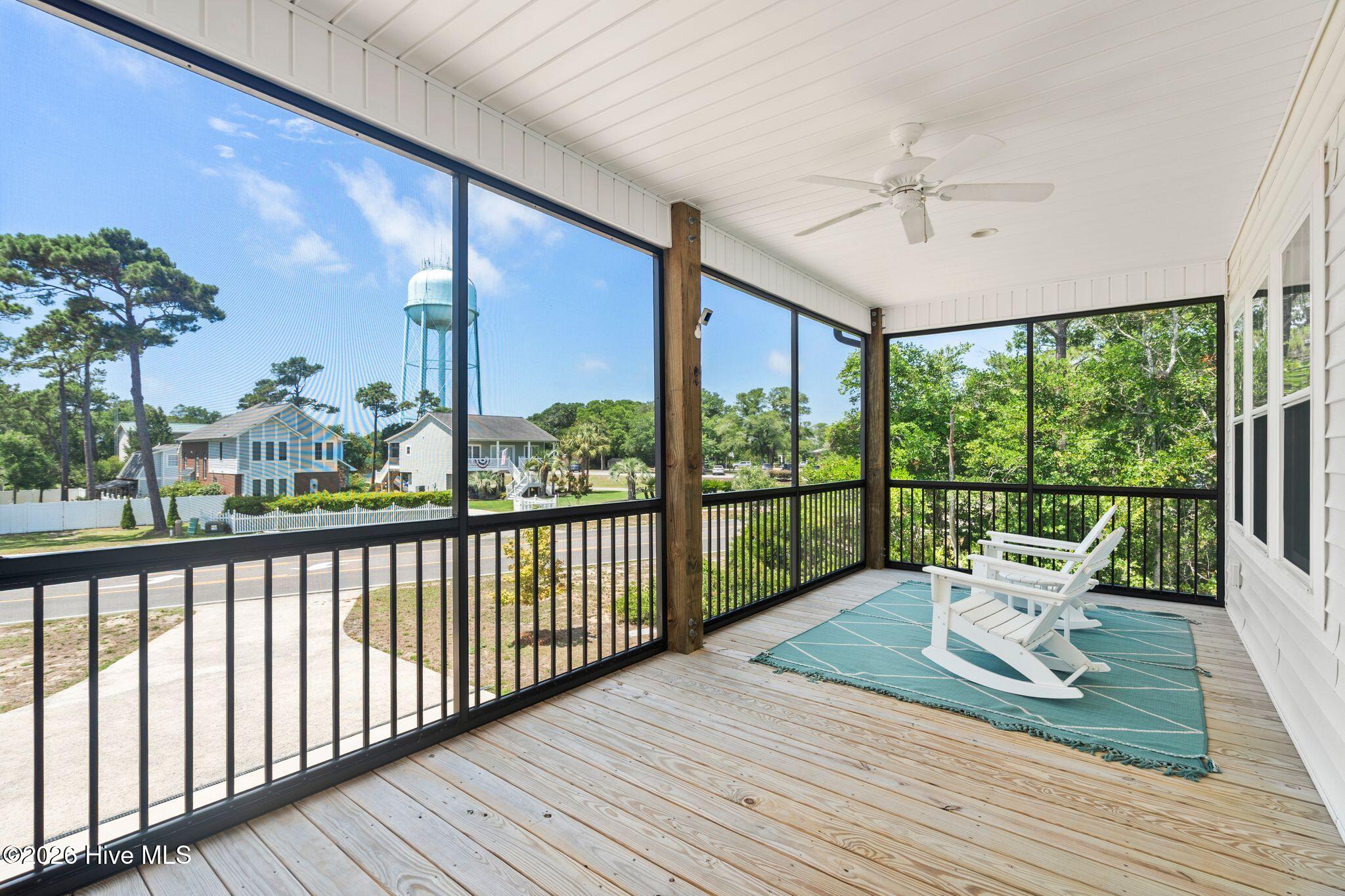 3106 E Oak Island Drive Property Photo 8