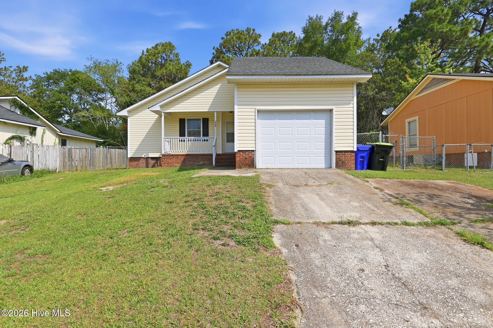 3323 Arrowhead Road Property Photo 1