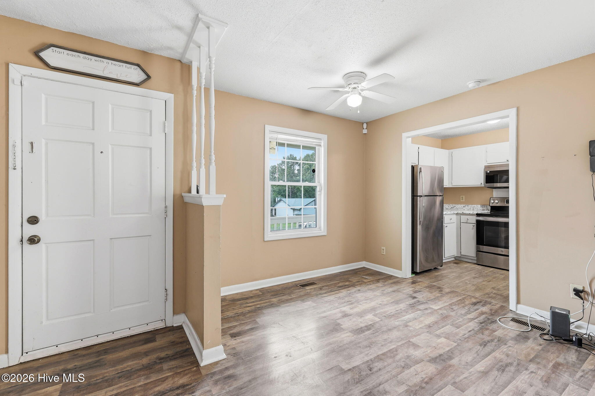 3323 Arrowhead Road Property Photo 3