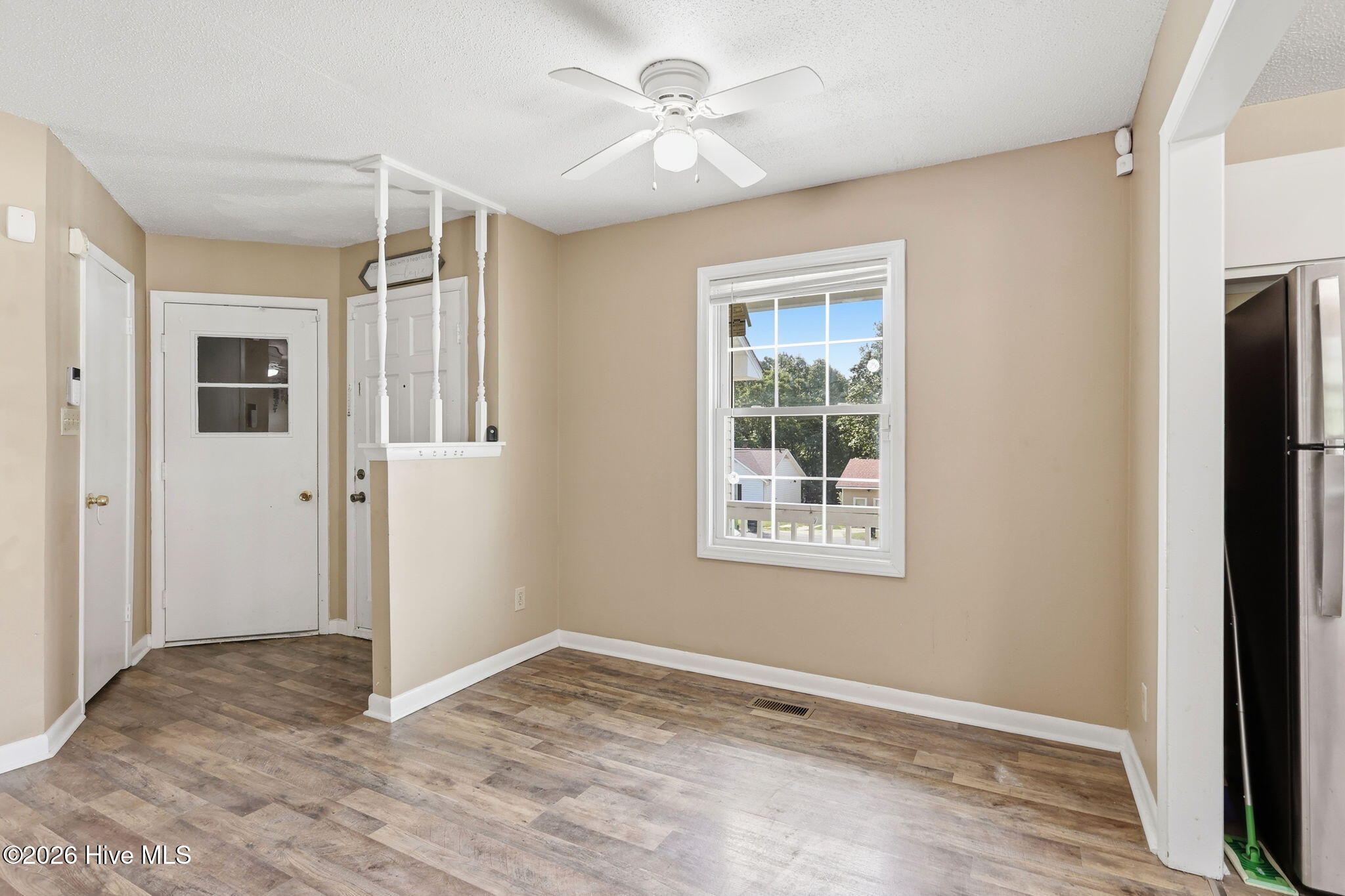3323 Arrowhead Road Property Photo 4