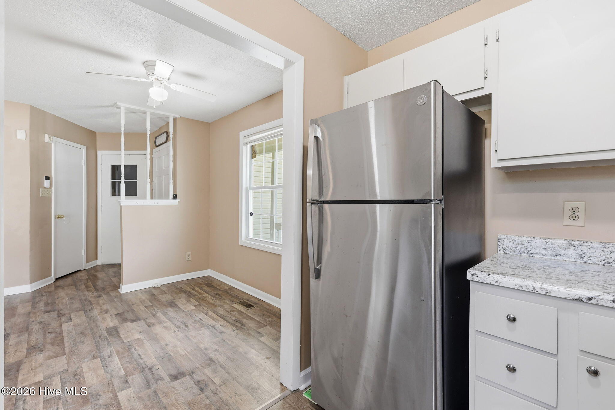 3323 Arrowhead Road Property Photo 9