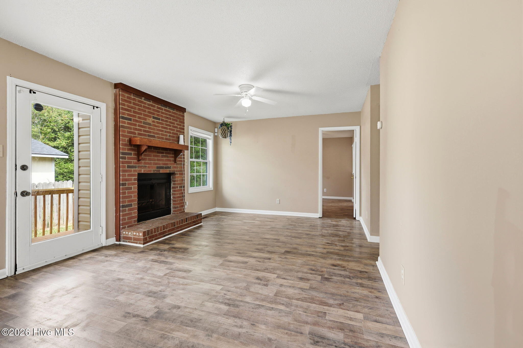 3323 Arrowhead Road Property Photo 14