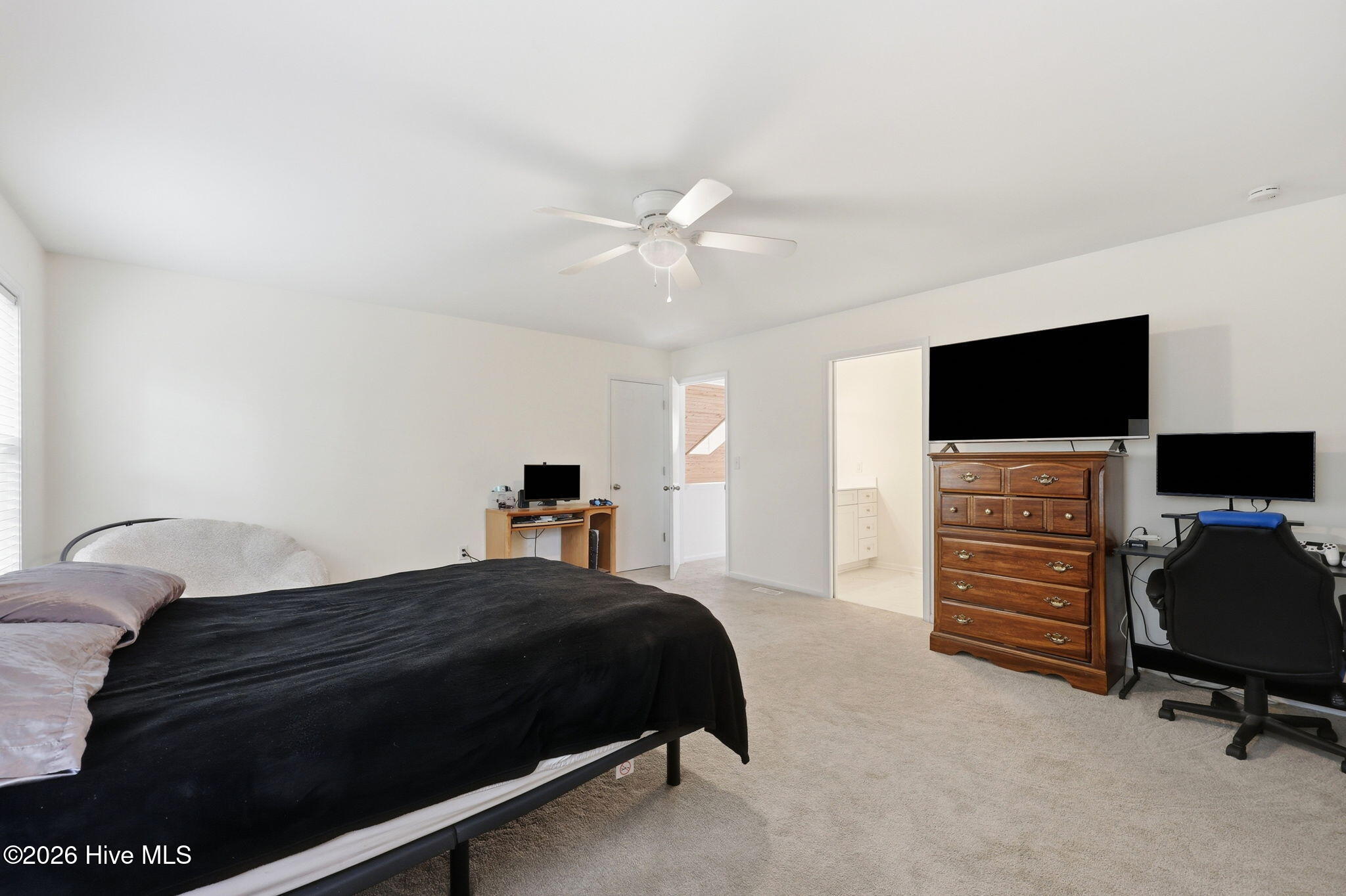 216 Lord Granville Drive Property Photo 22