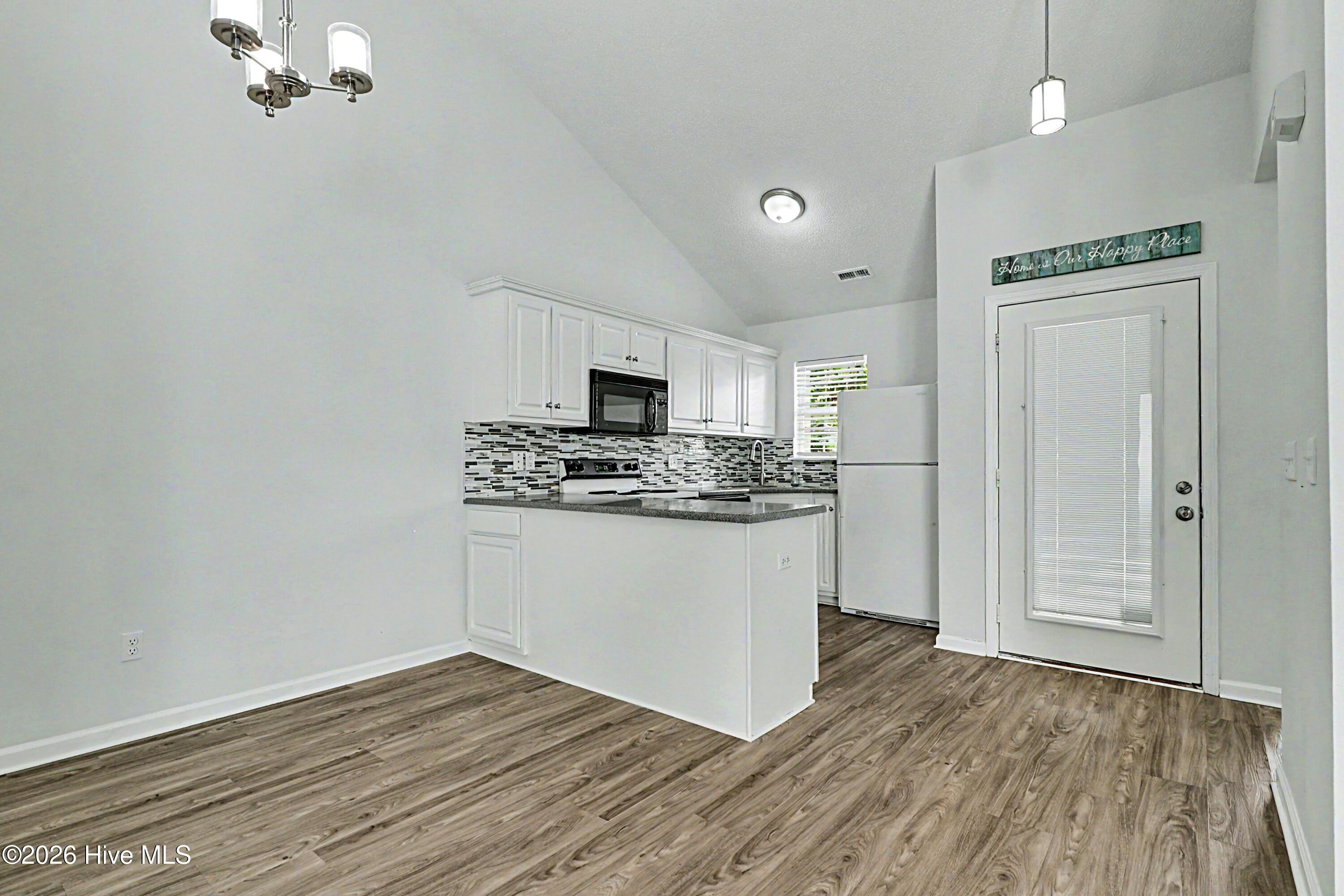 3887 Merestone Drive Property Photo 9