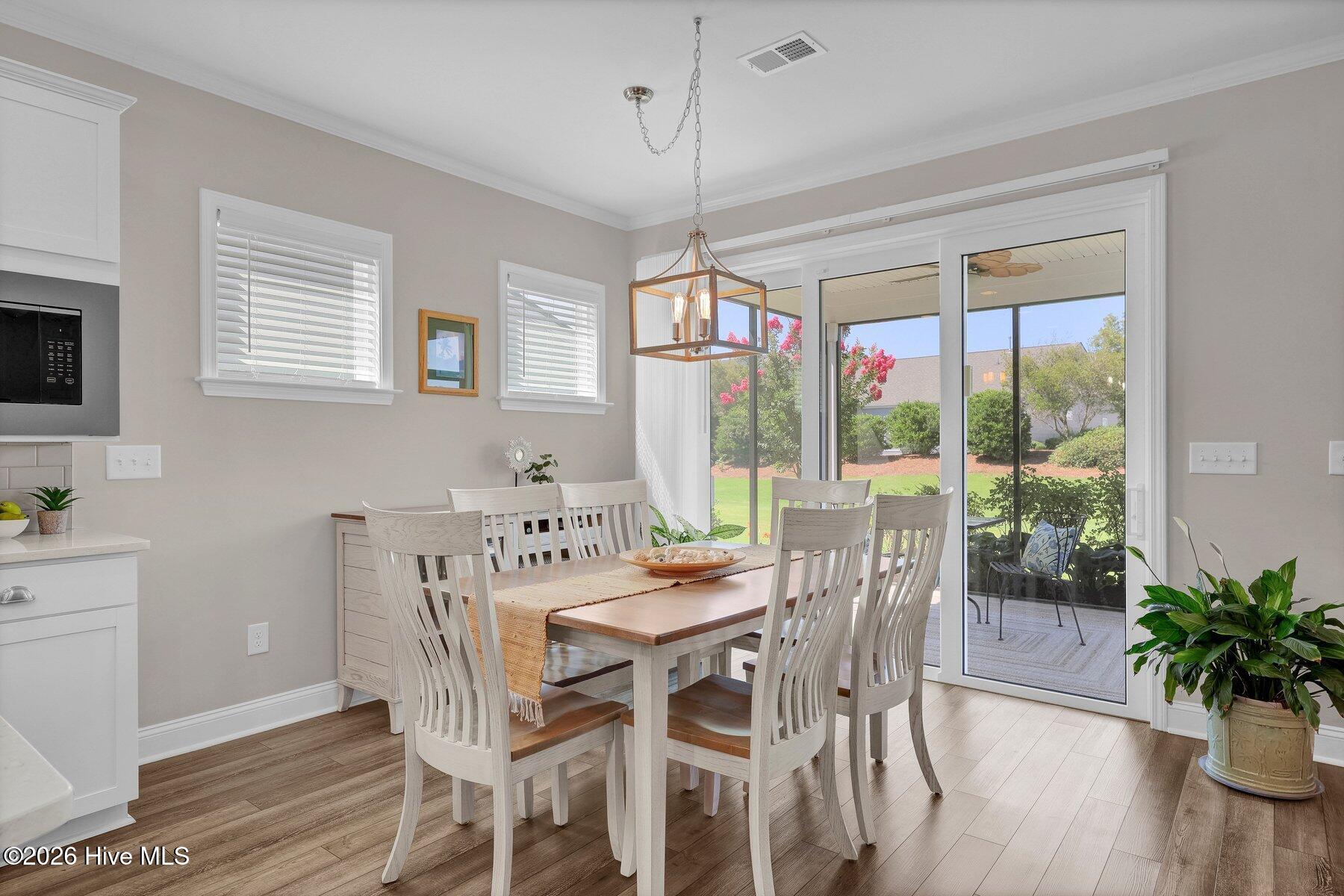 665 Folsom Avenue Property Photo 8