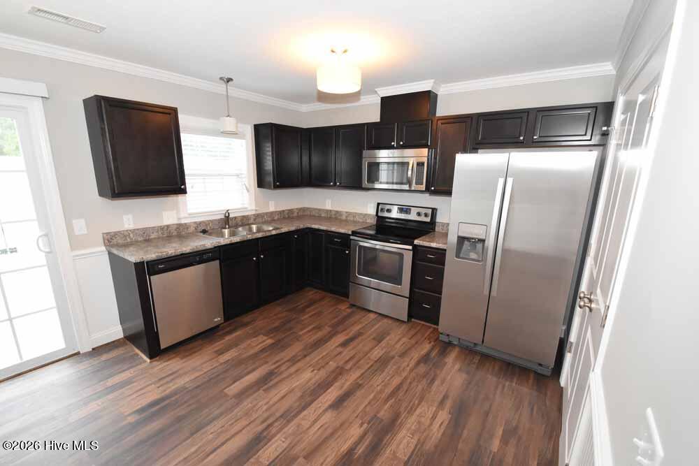 124 Chandler Drive B Property Photo 4