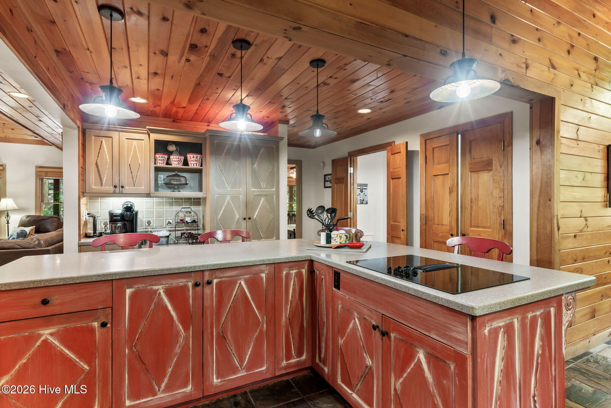 398 Mountain Tops Circle Property Photo 9
