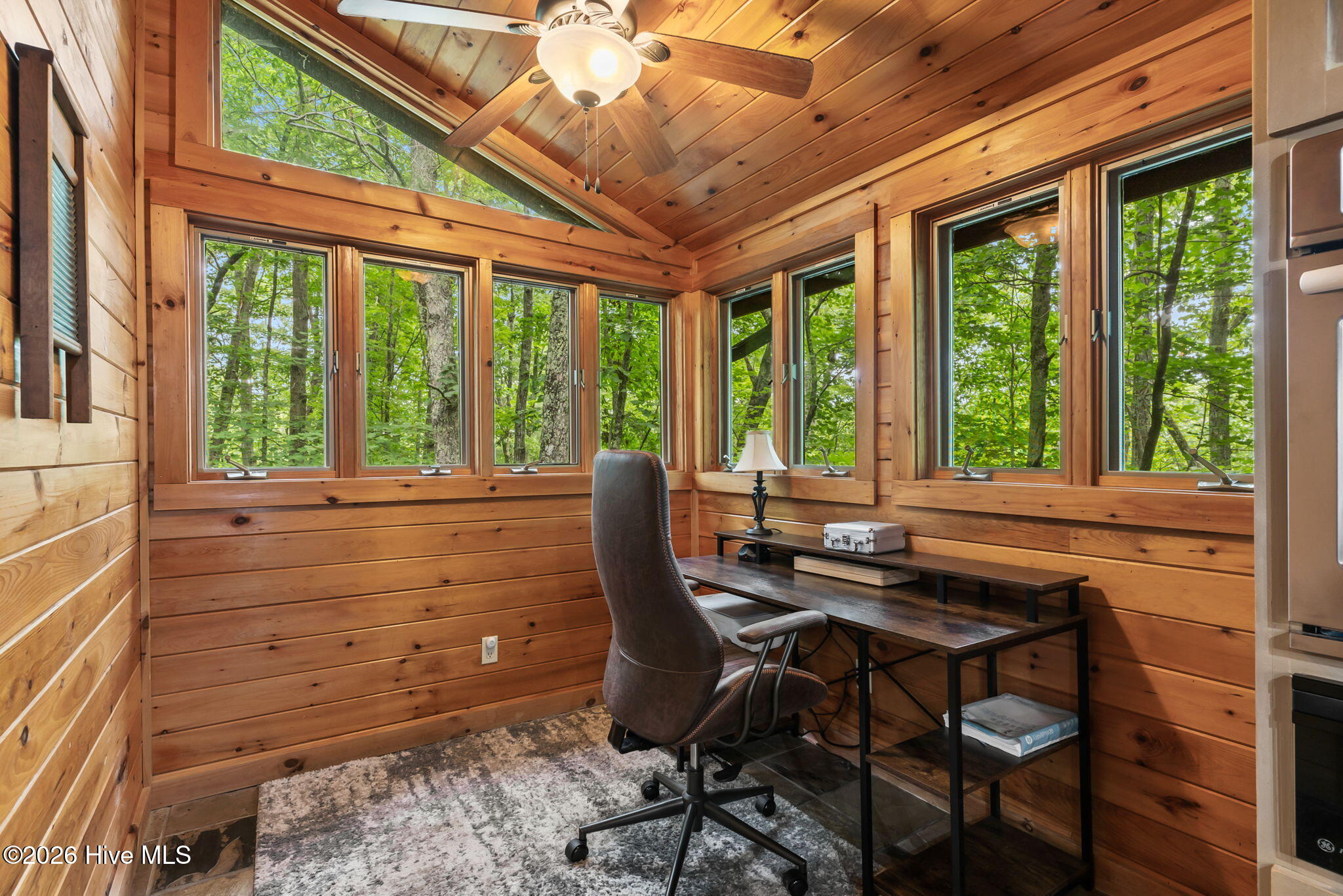 398 Mountain Tops Circle Property Photo 13