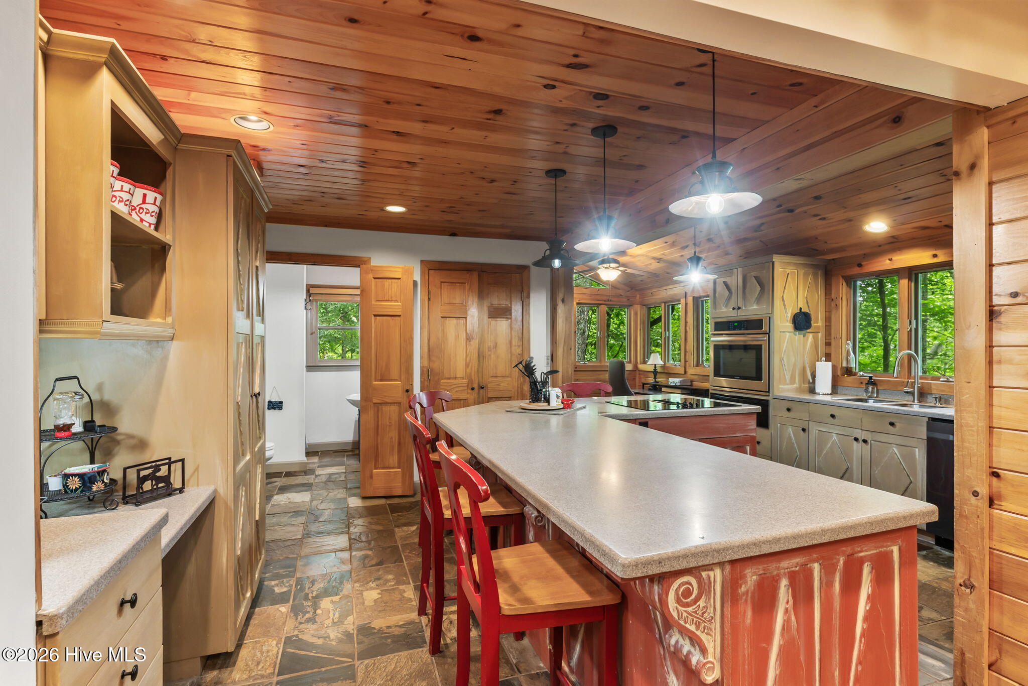 398 Mountain Tops Circle Property Photo 14