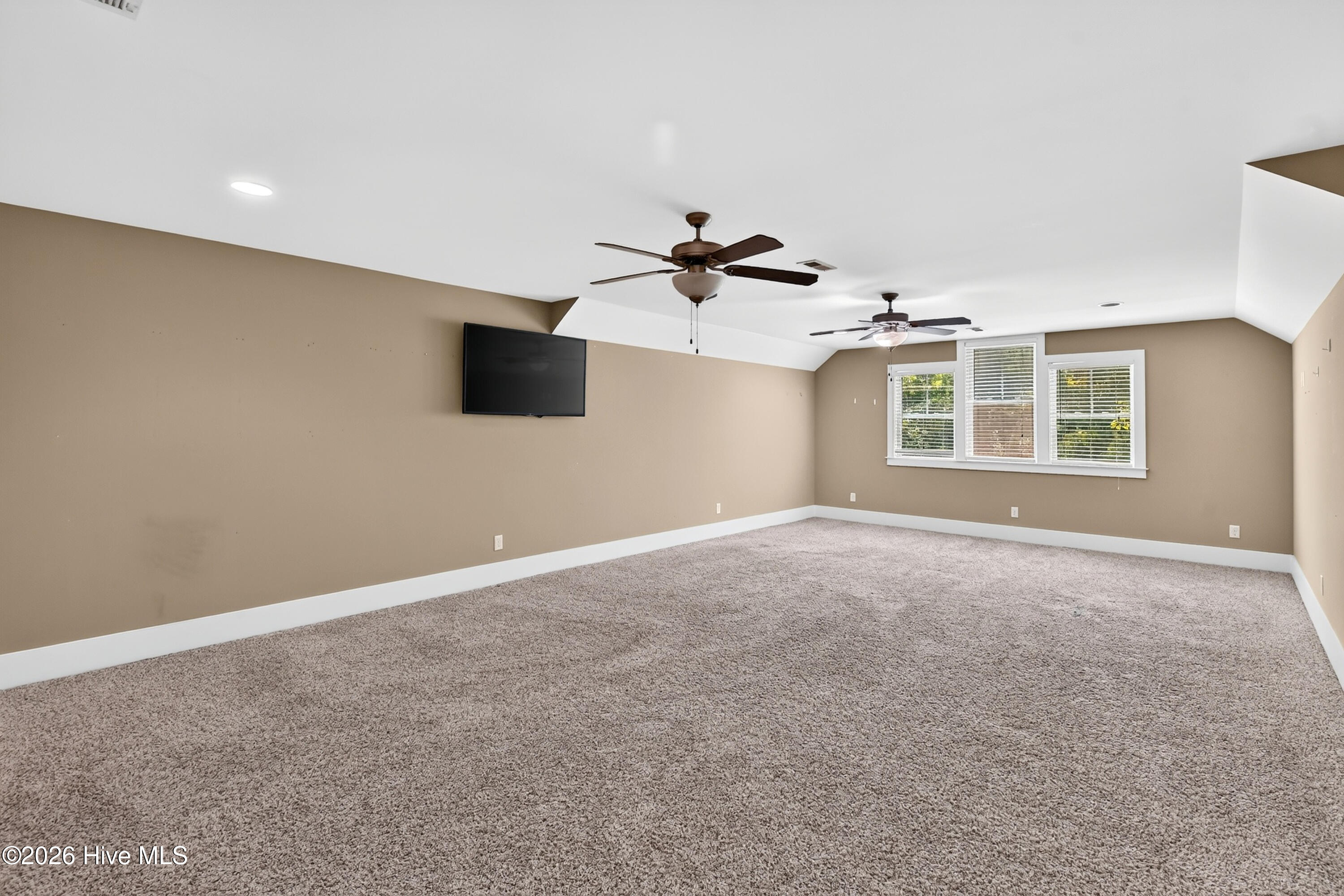 392 Shackleford Drive Property Photo 37