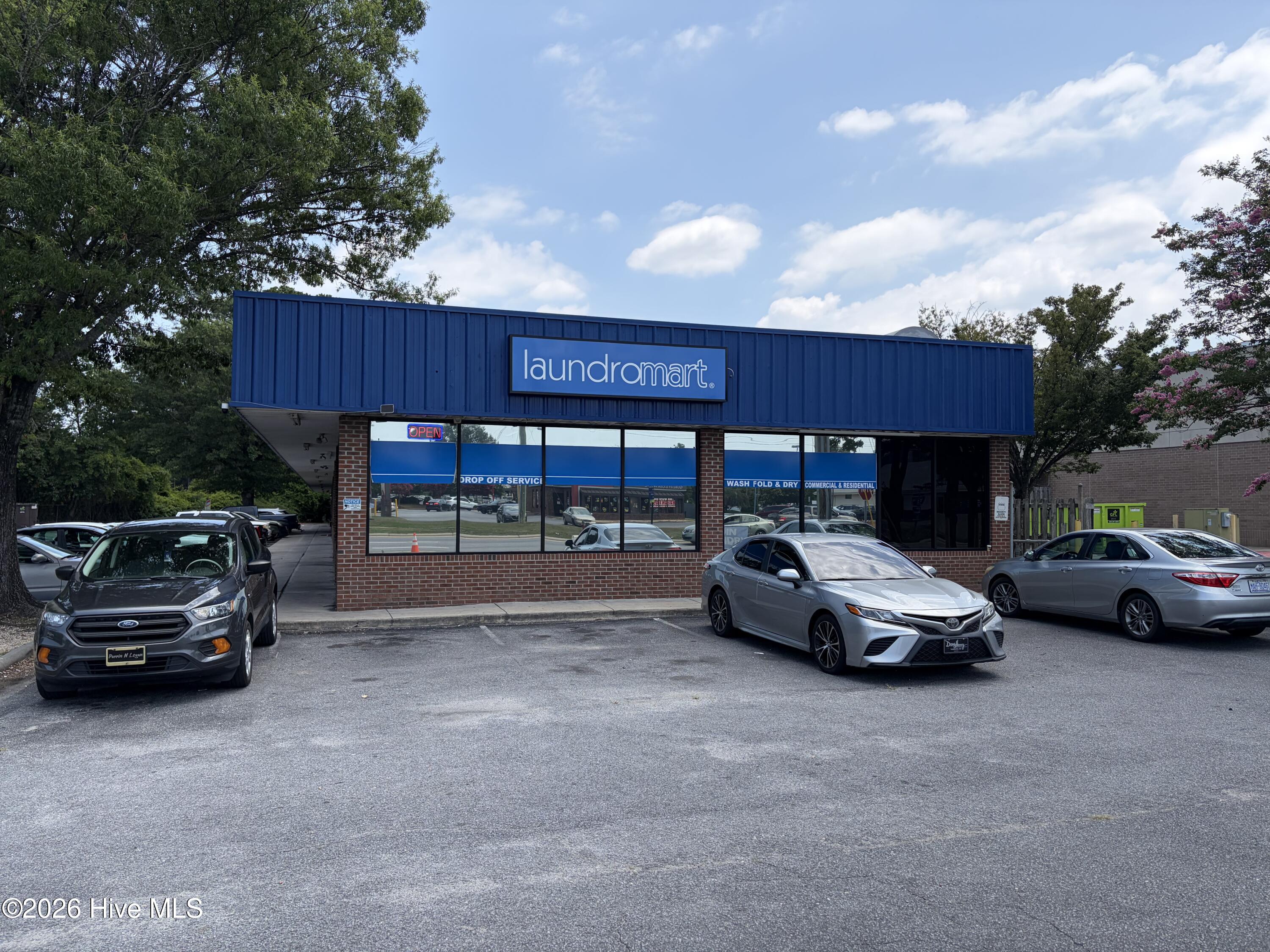 663 S Memorial Drive Property Photo 3