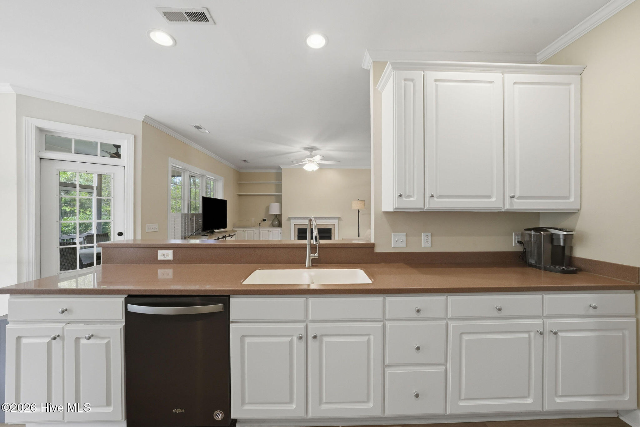 2906 Moorings Way Se Property Photo 27