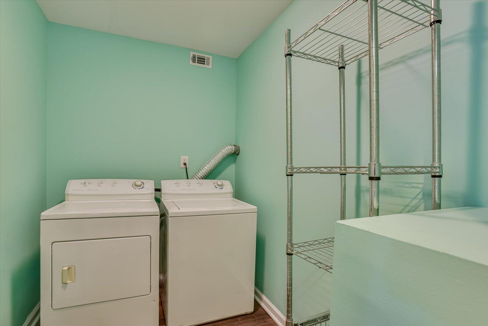 212 Jackson Avenue Property Photo 11