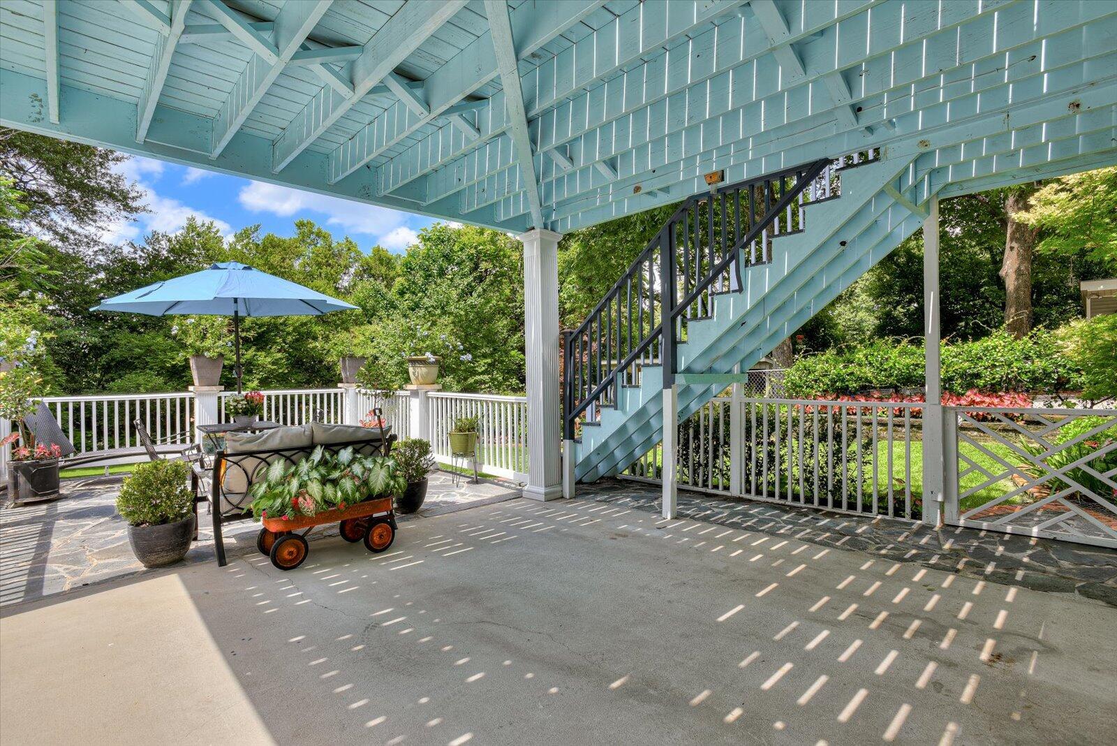 212 Jackson Avenue Property Photo 17