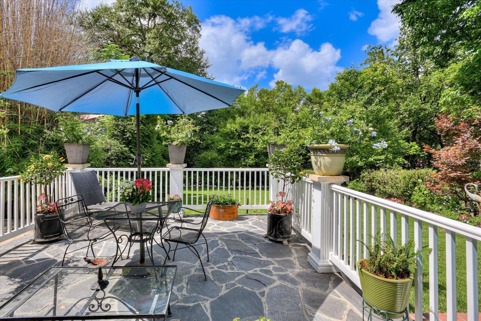 212 Jackson Avenue Property Photo 18