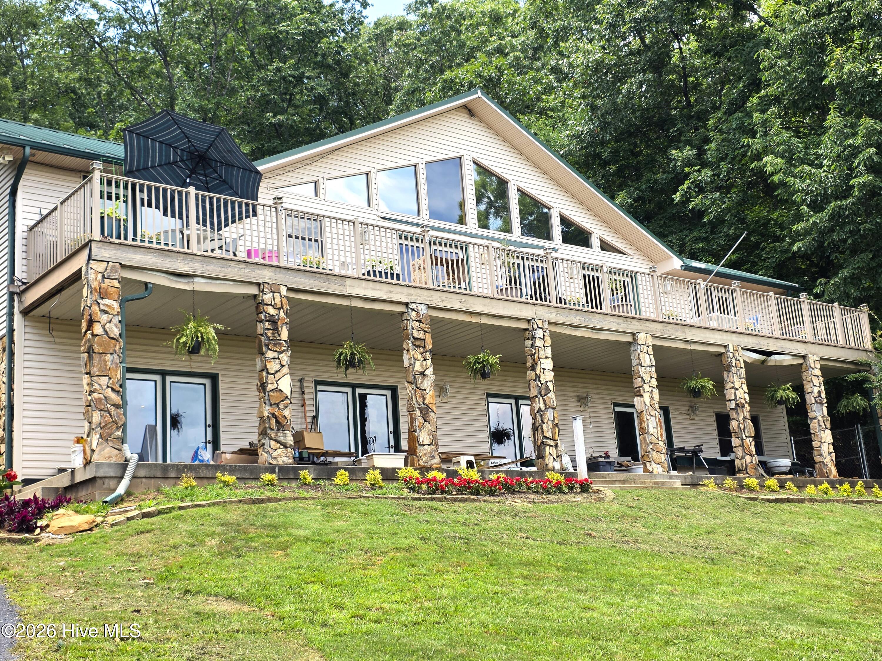 798 Timberwood Hills Road Property Photo 1