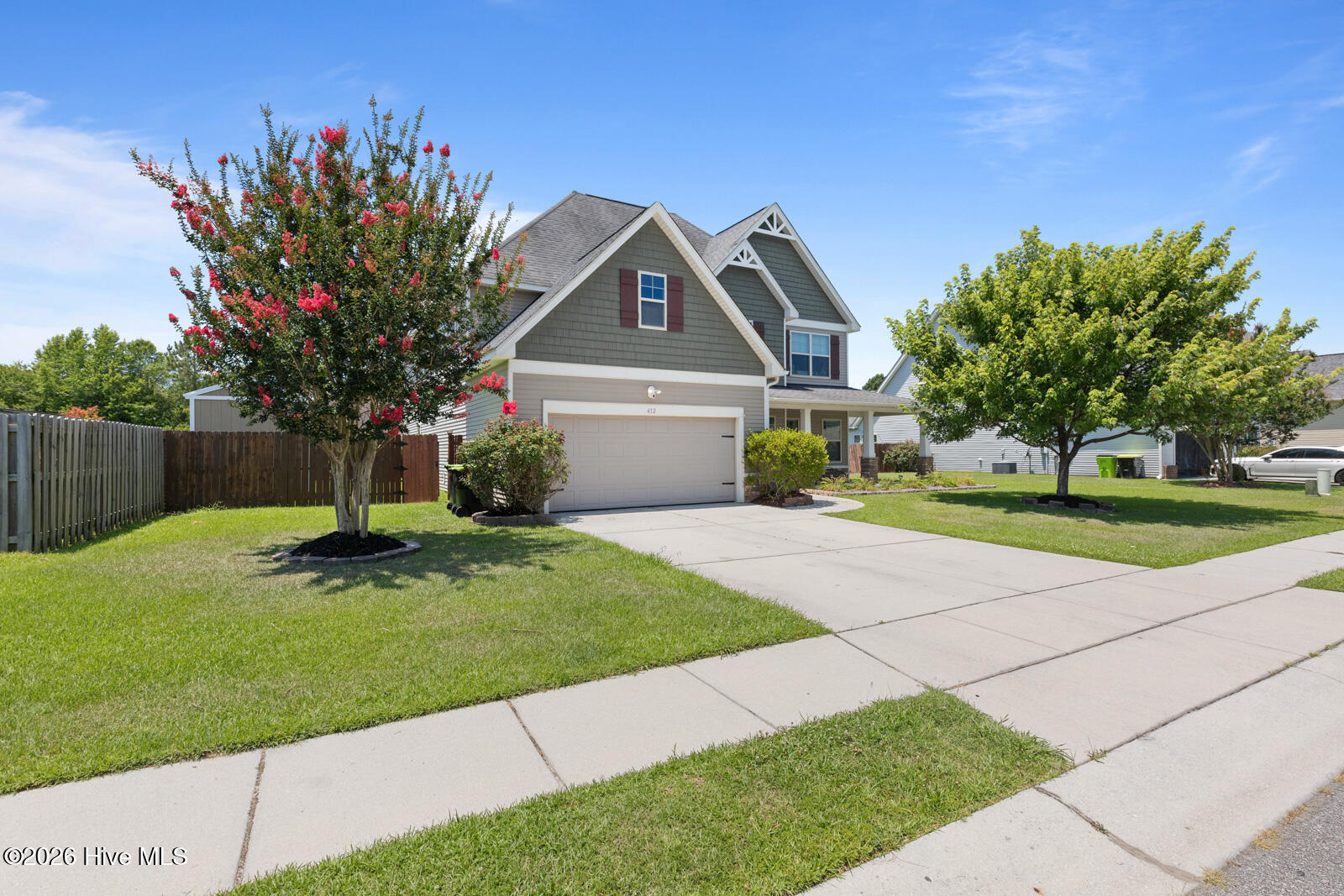 412 Cyrus Thompson Drive Property Photo 3
