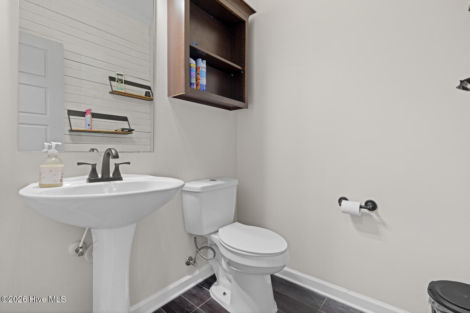 412 Cyrus Thompson Drive Property Photo 10