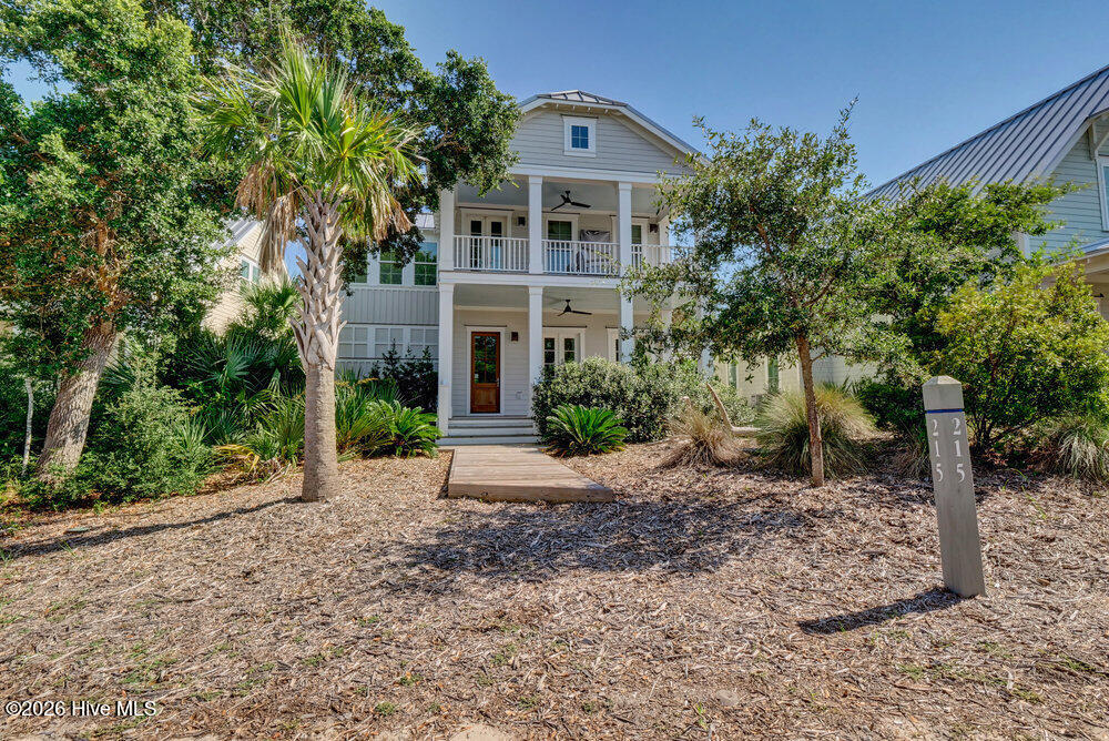 215 Writers Way Property Photo 1