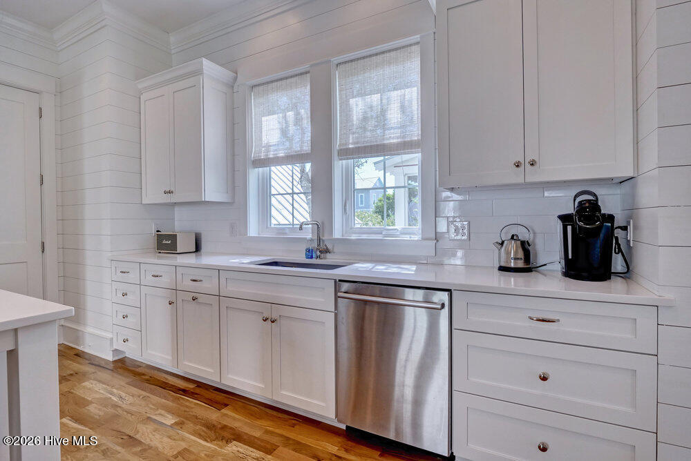 215 Writers Way Property Photo 16
