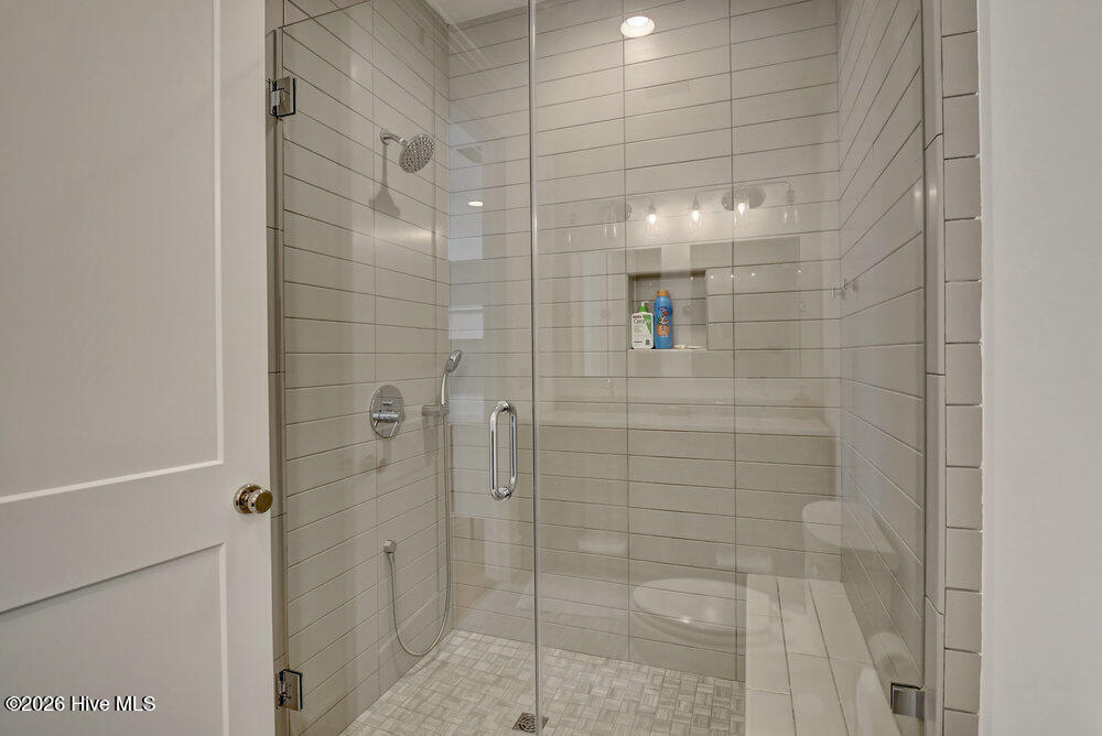 215 Writers Way Property Photo 29