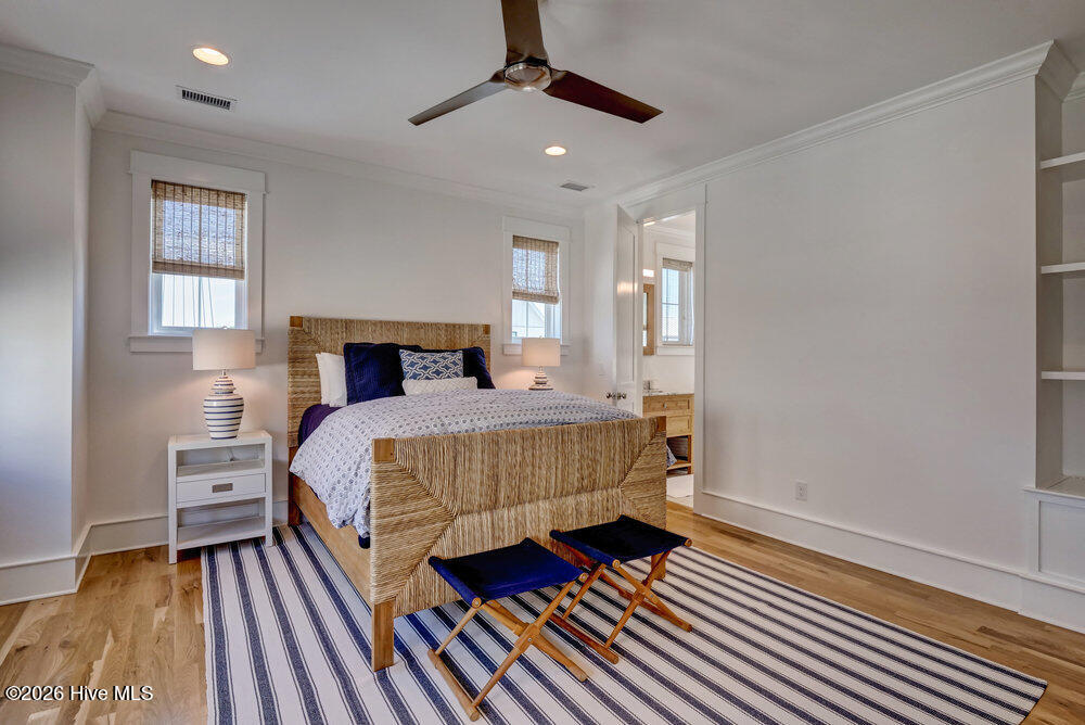 215 Writers Way Property Photo 30