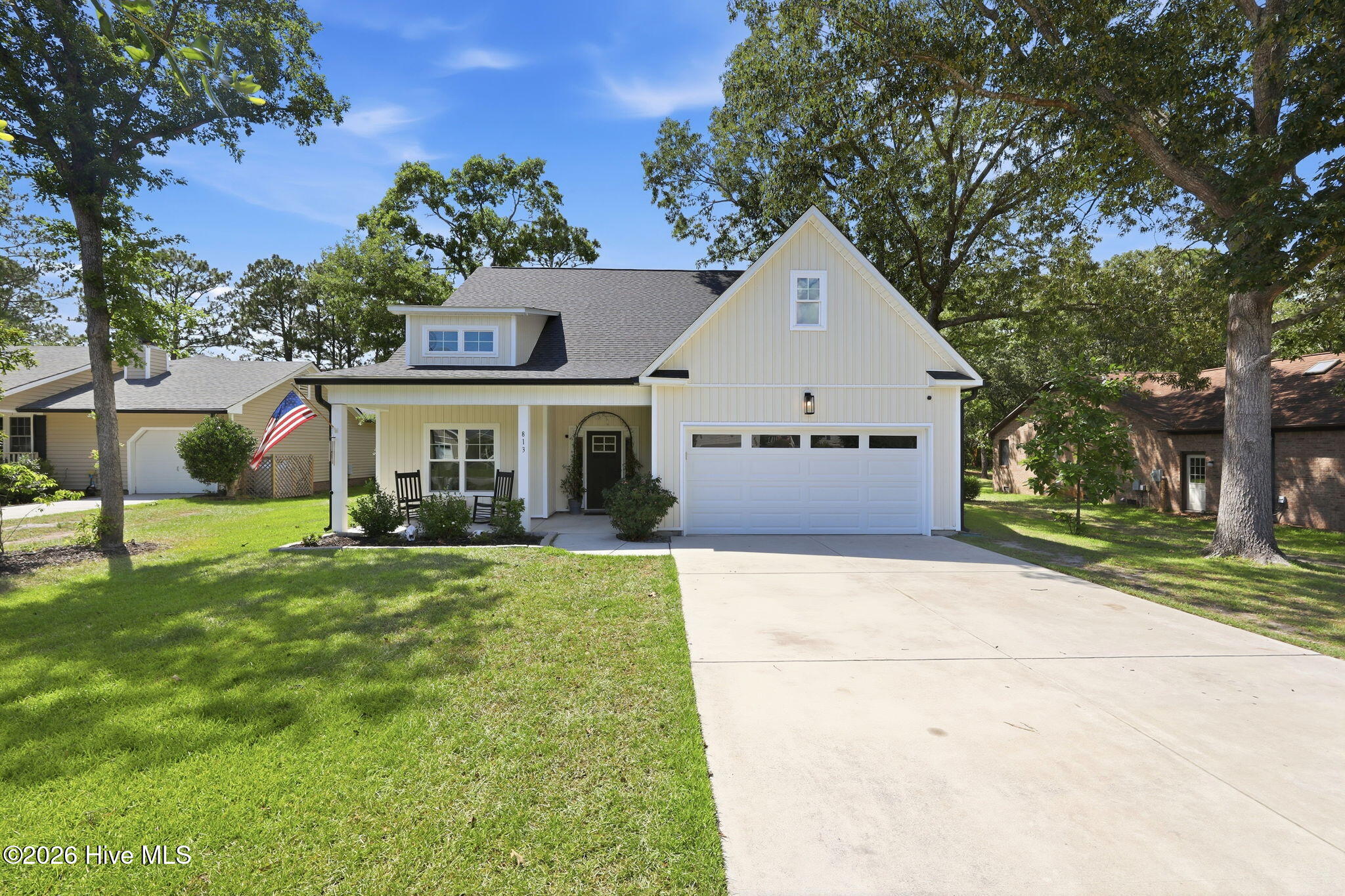 813 Bluebird Drive Property Photo 2
