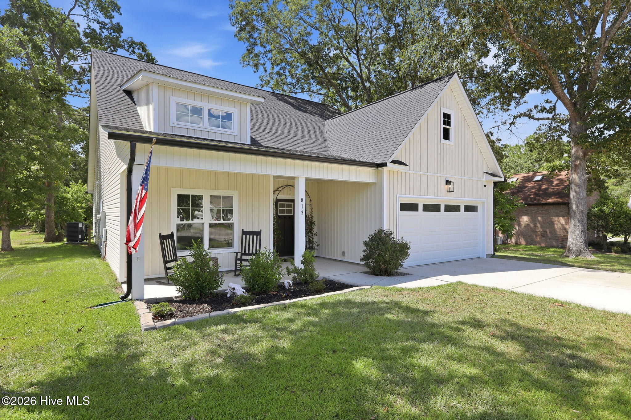 813 Bluebird Drive Property Photo 3