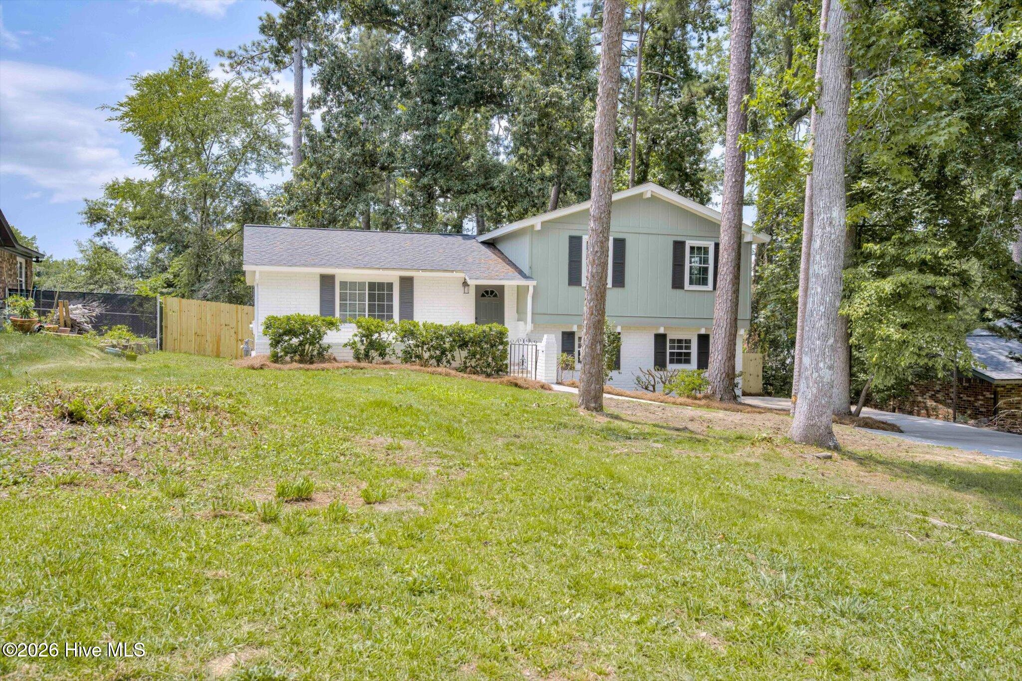 4570 Colonial Road Property Photo 2