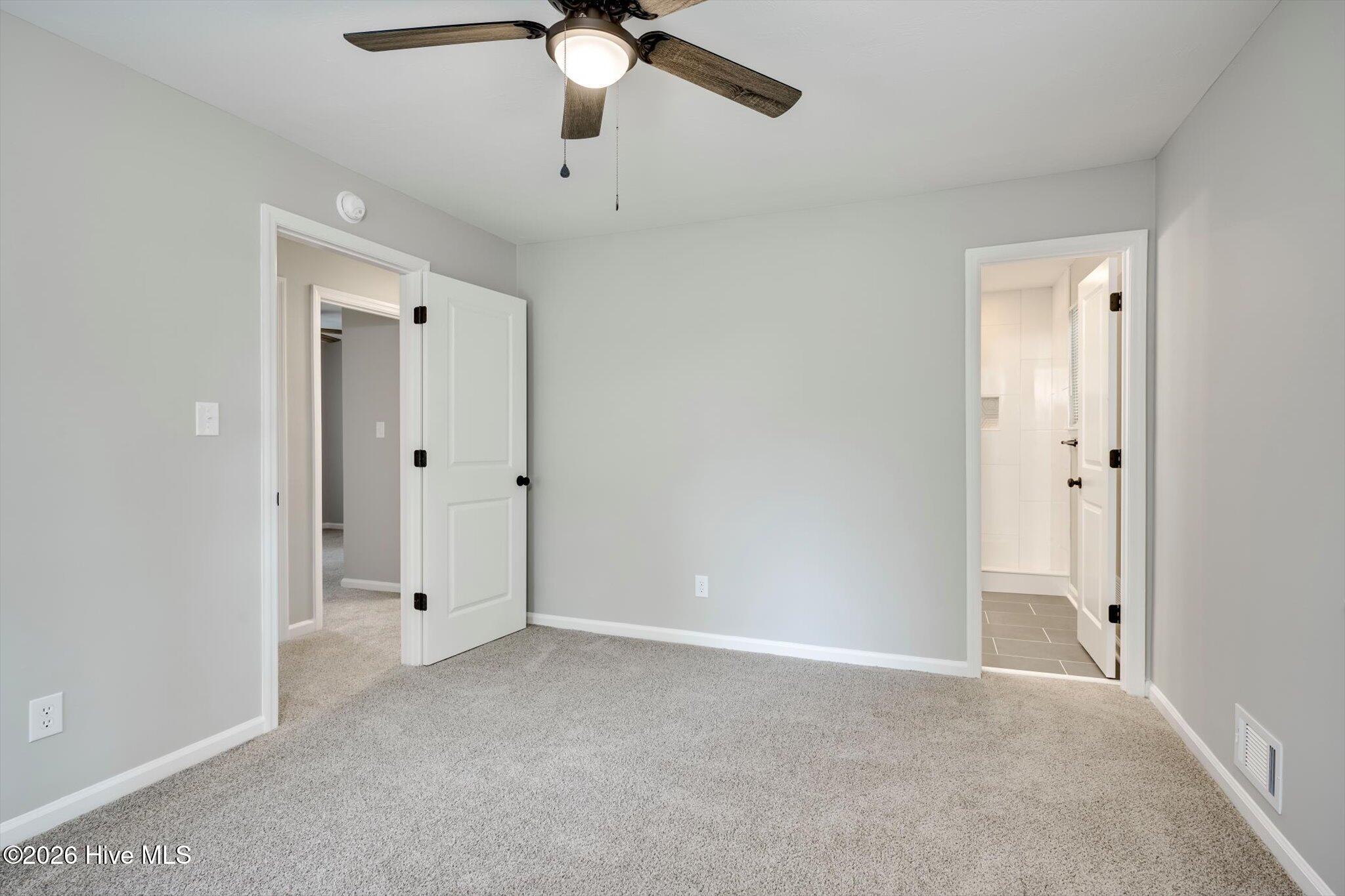4570 Colonial Road Property Photo 23