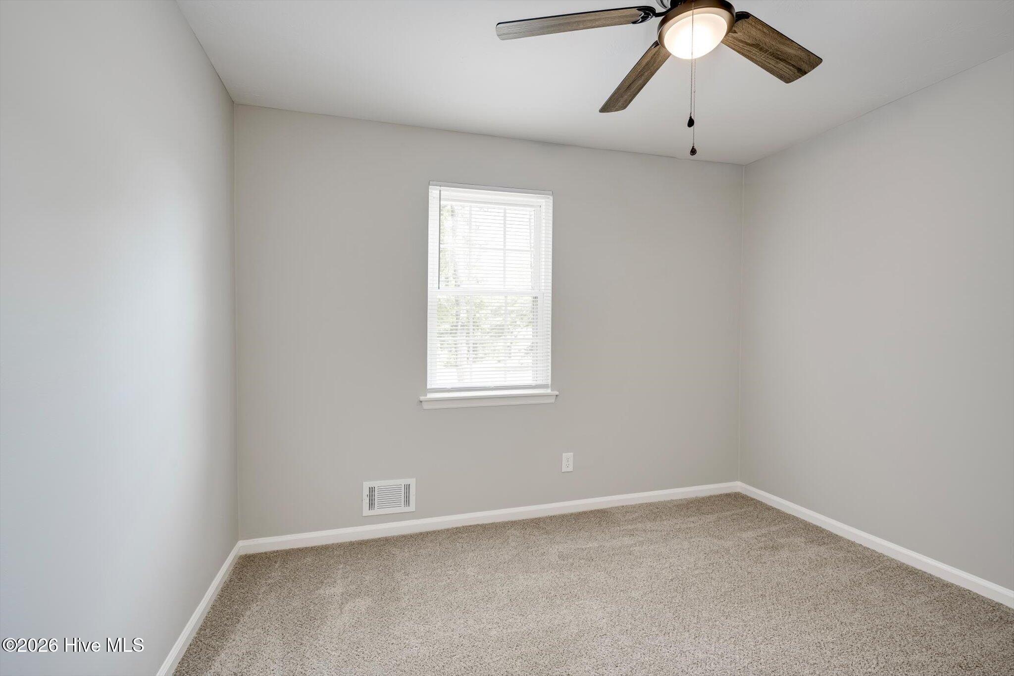 4570 Colonial Road Property Photo 25