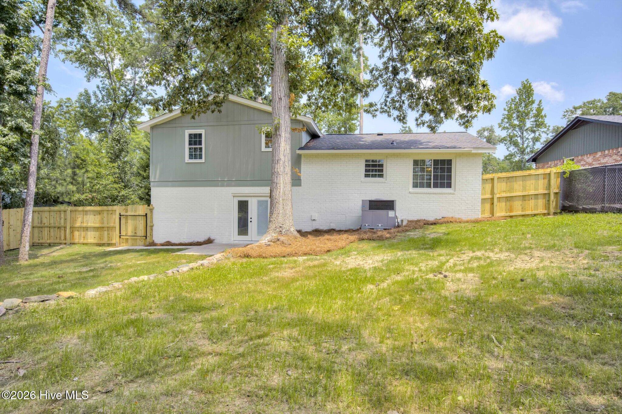 4570 Colonial Road Property Photo 33