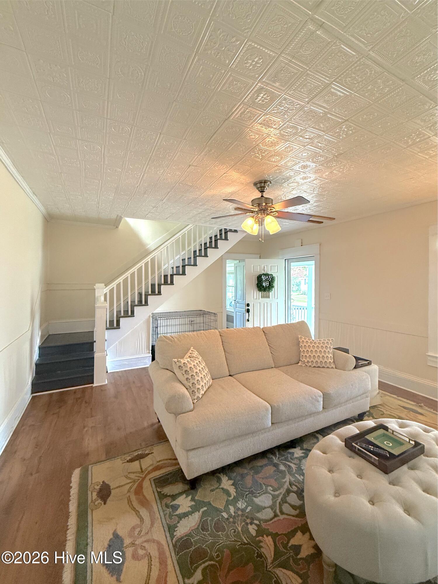 649 E Main Street Property Photo 4