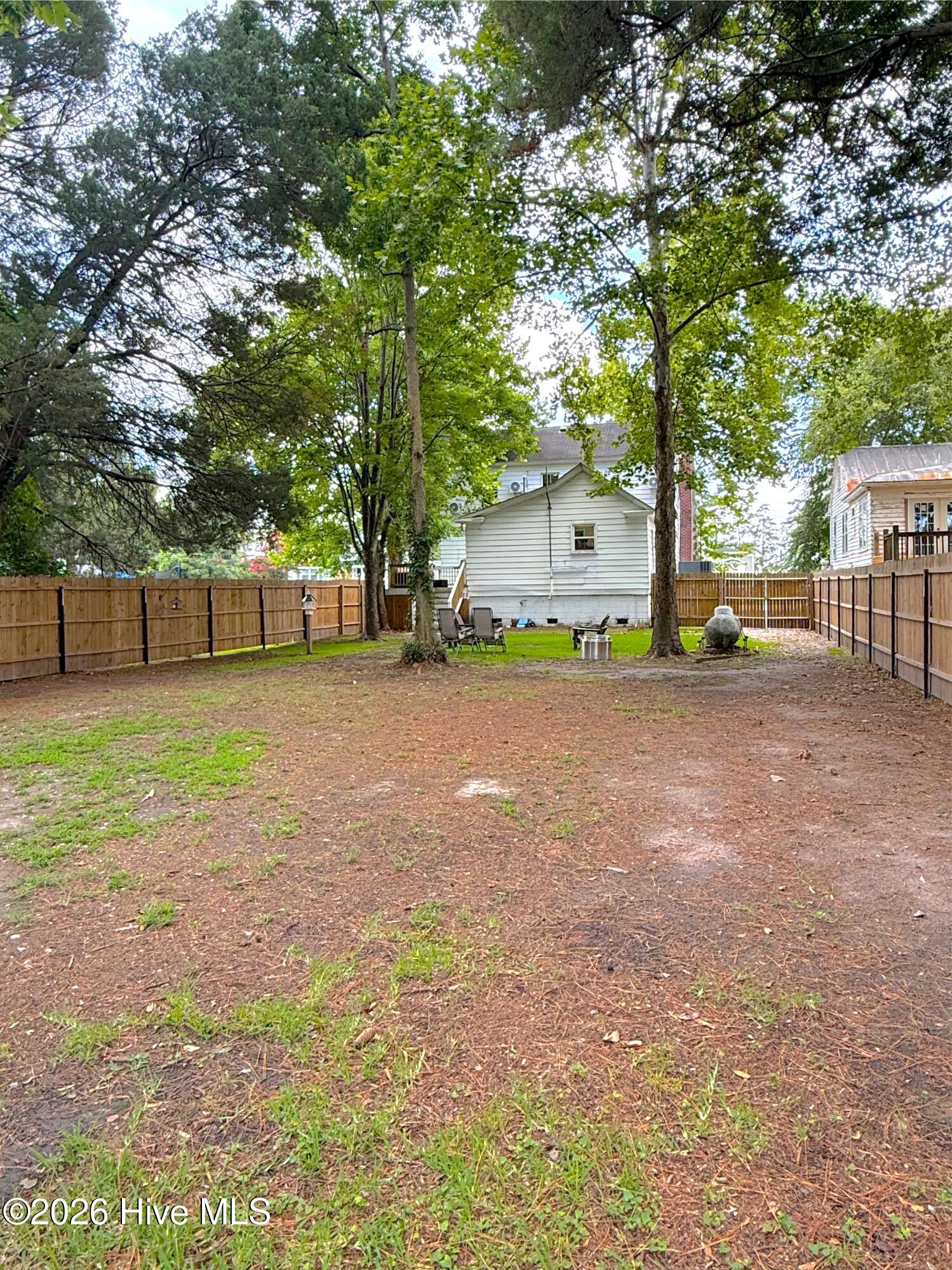 649 E Main Street Property Photo 30