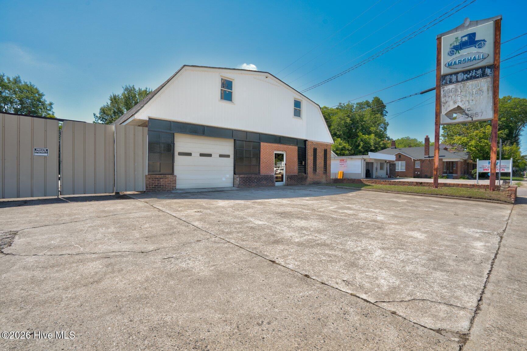 1037 S Church Street Property Photo 19