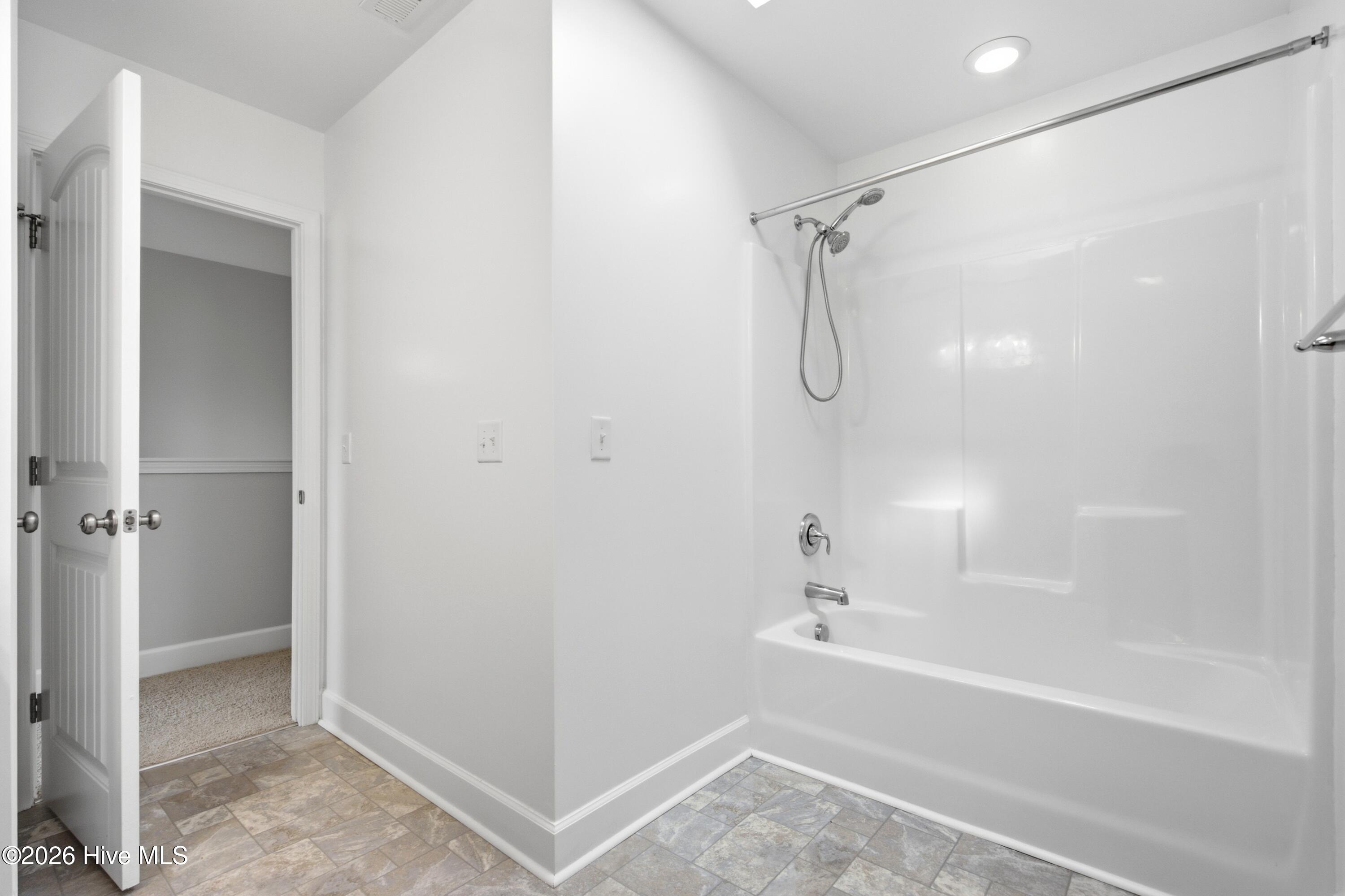 447 Avendale Drive Property Photo 40