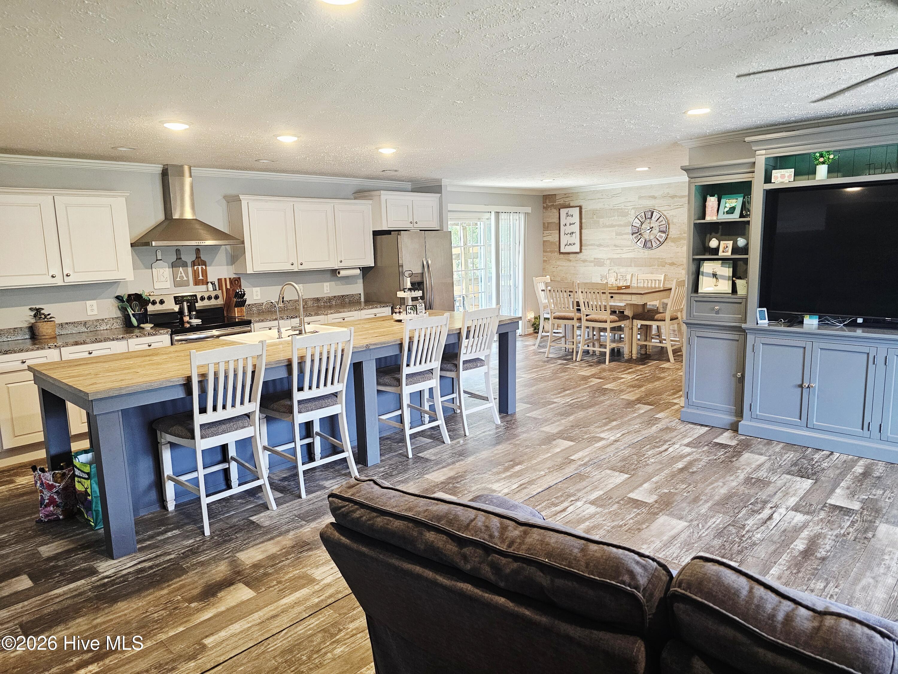 2094 Traders Neck Road Property Photo 5