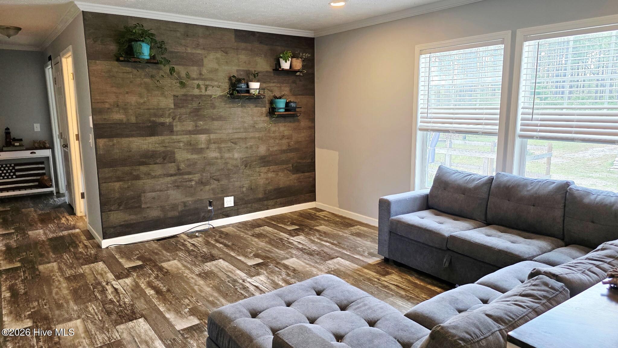 2094 Traders Neck Road Property Photo 9
