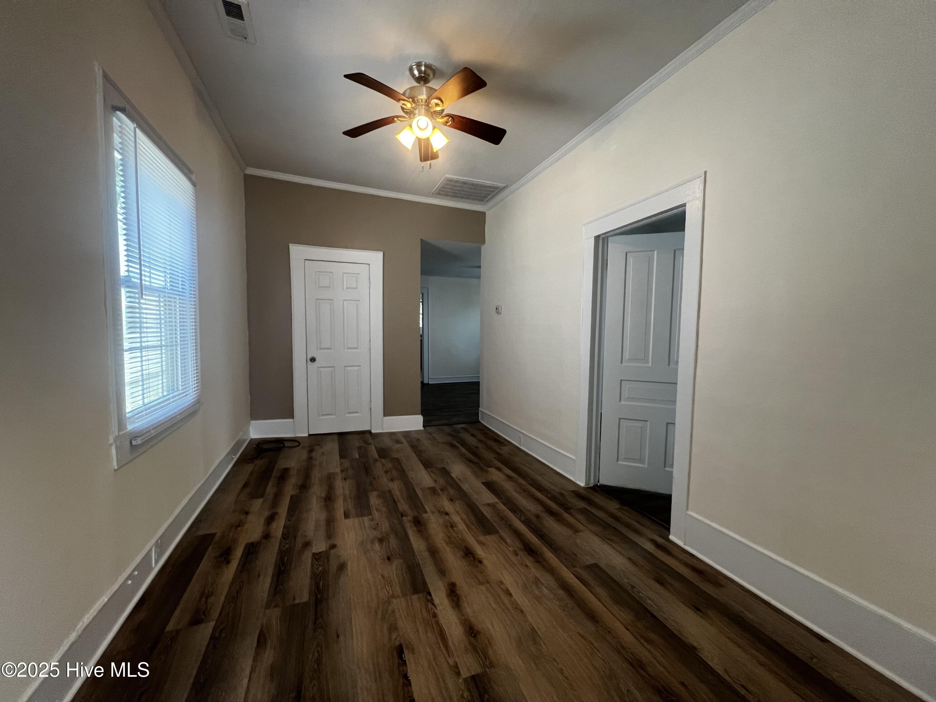 1115 S 9th Street Property Photo 3