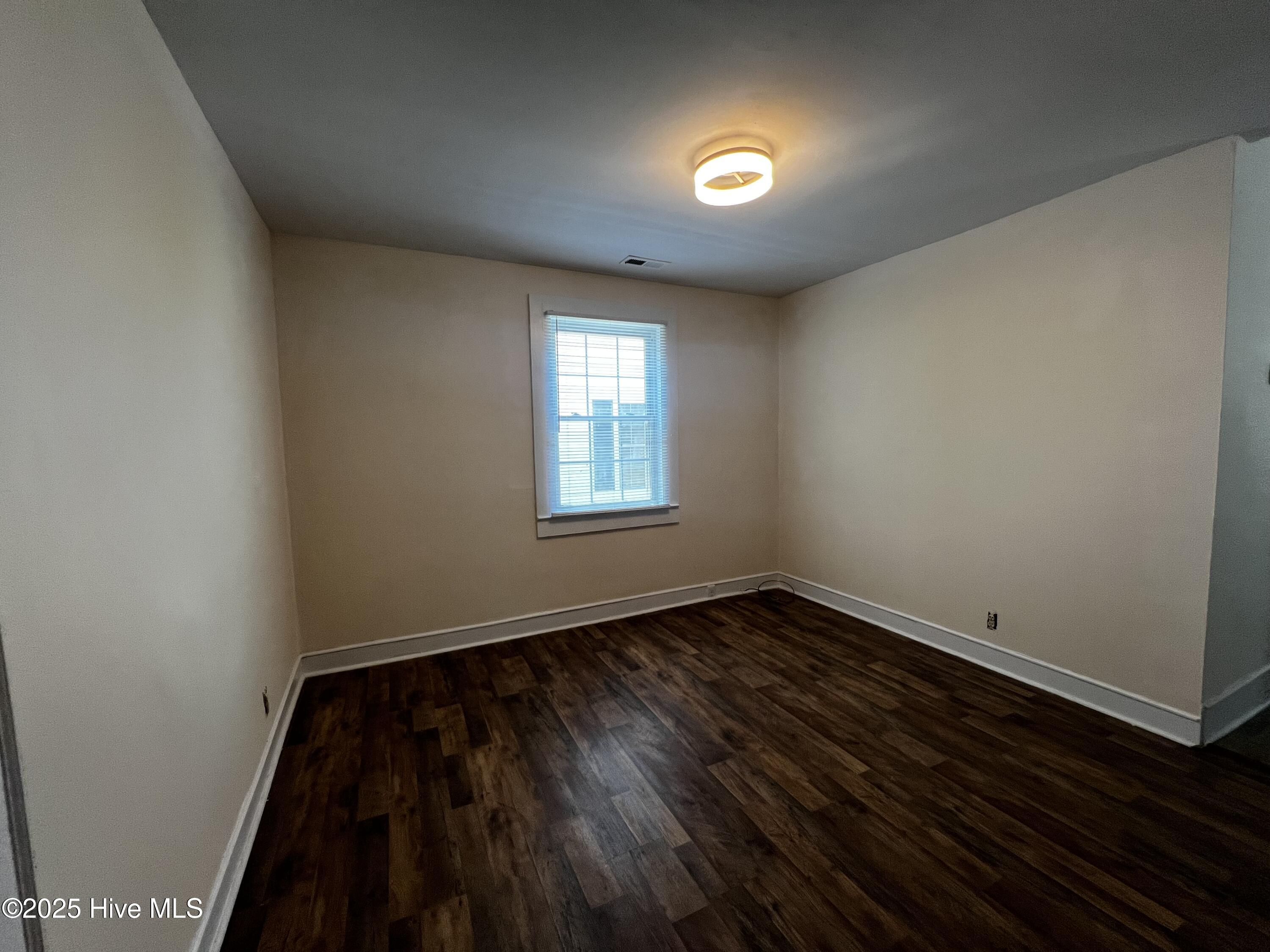 1115 S 9th Street Property Photo 8