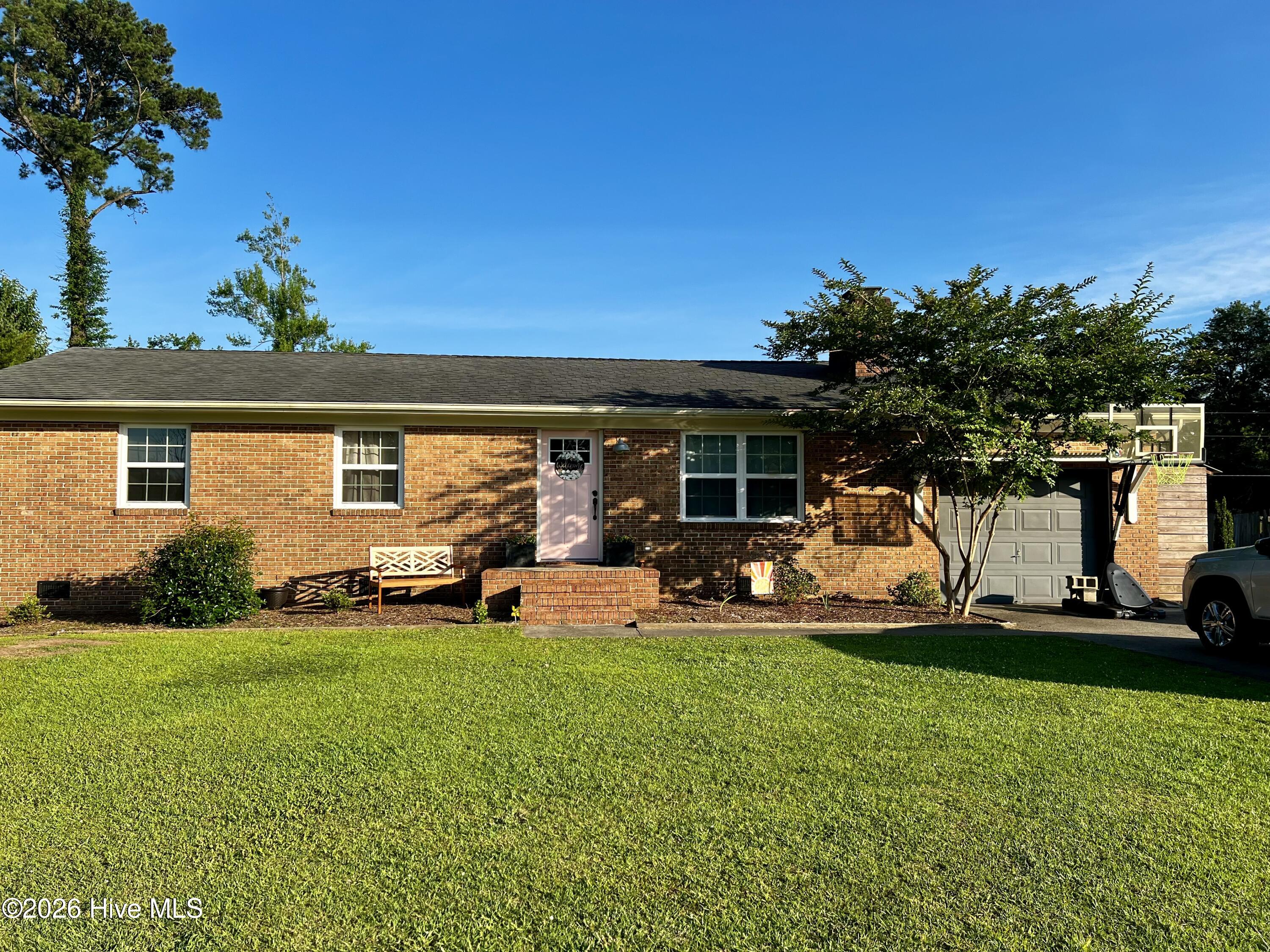 218 Dogwood Street Property Photo 1