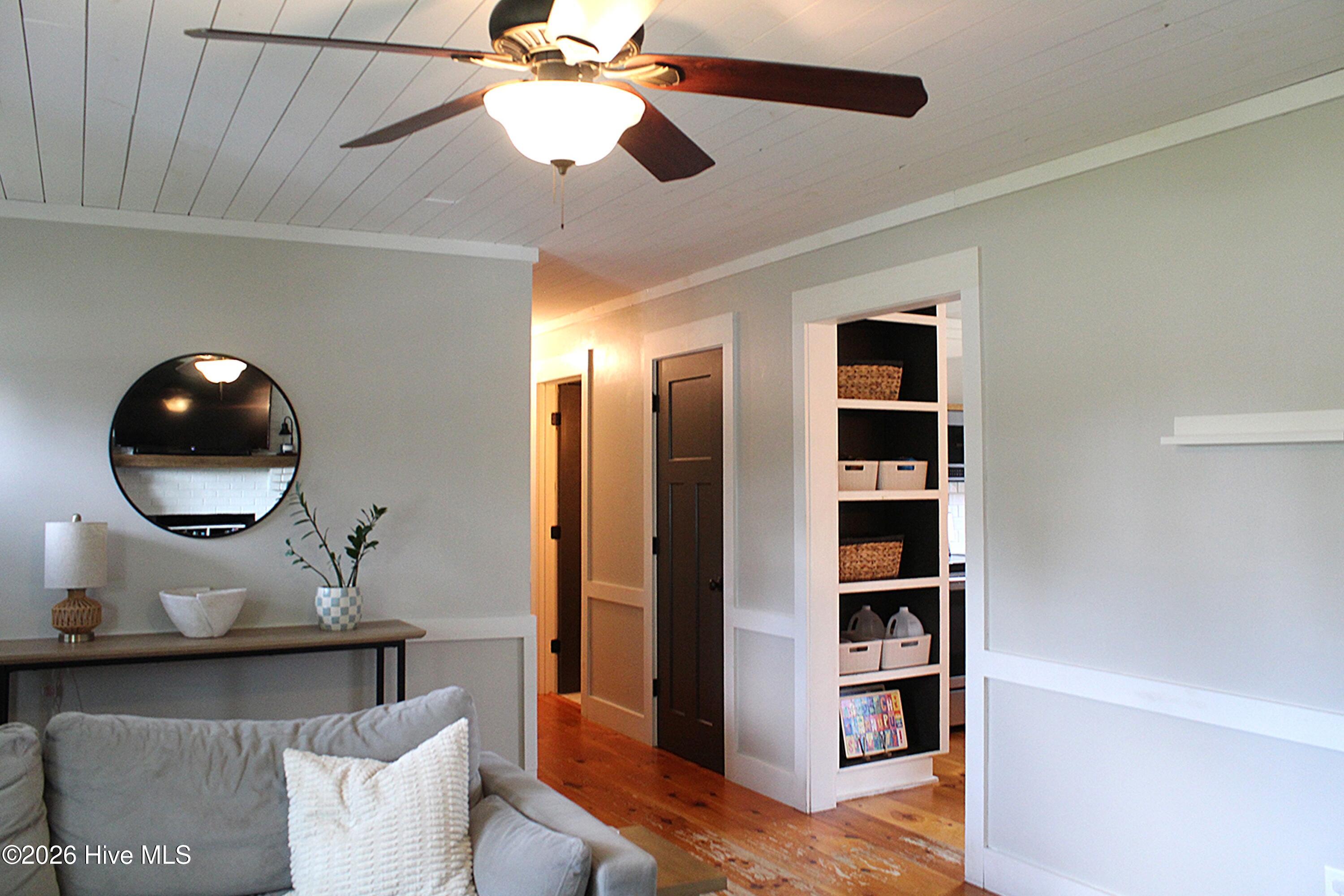 218 Dogwood Street Property Photo 6