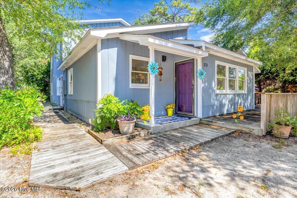 109 Ne 30th Street Property Photo 1