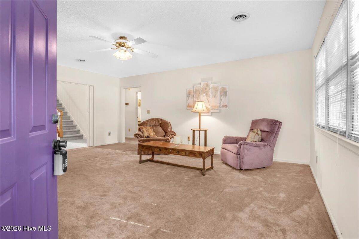 109 Ne 30th Street Property Photo 4