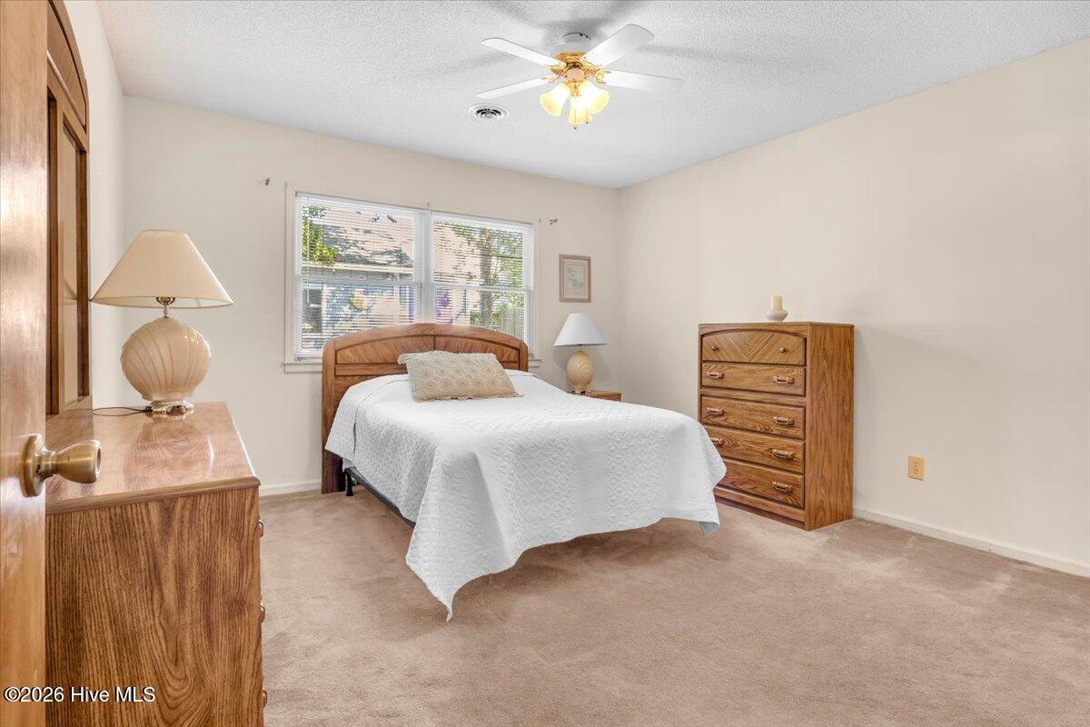 109 Ne 30th Street Property Photo 18
