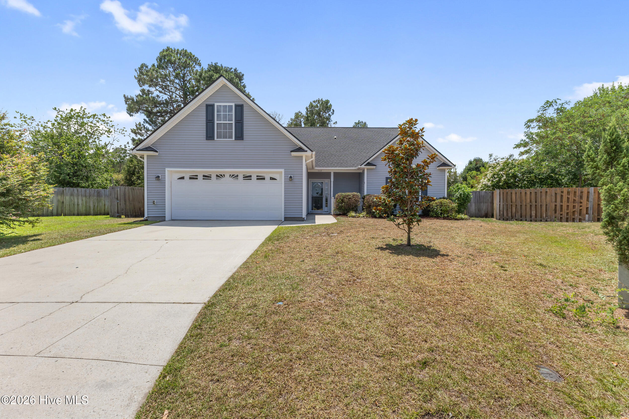 1018 Foxridge Way Property Photo 3