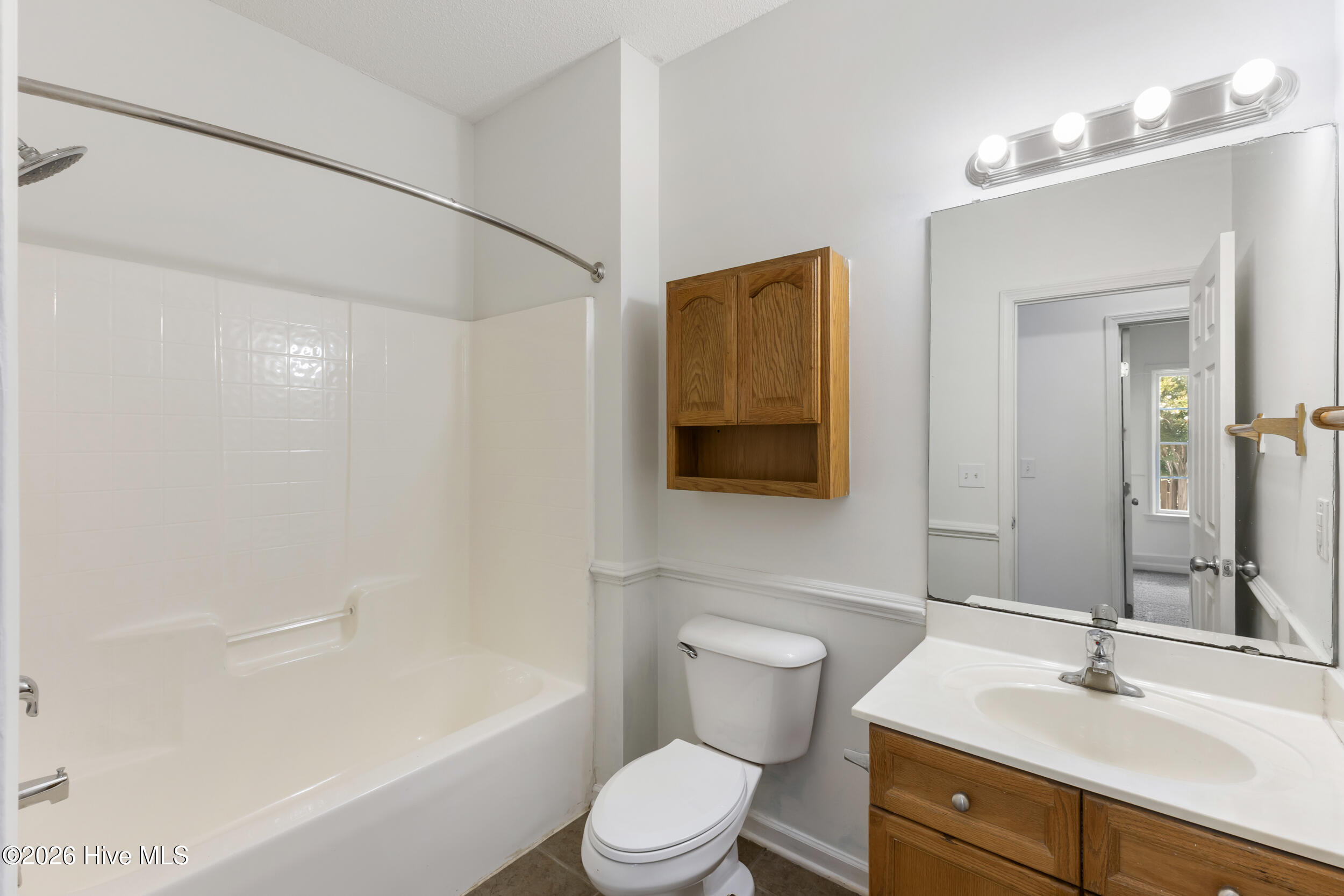 1018 Foxridge Way Property Photo 25